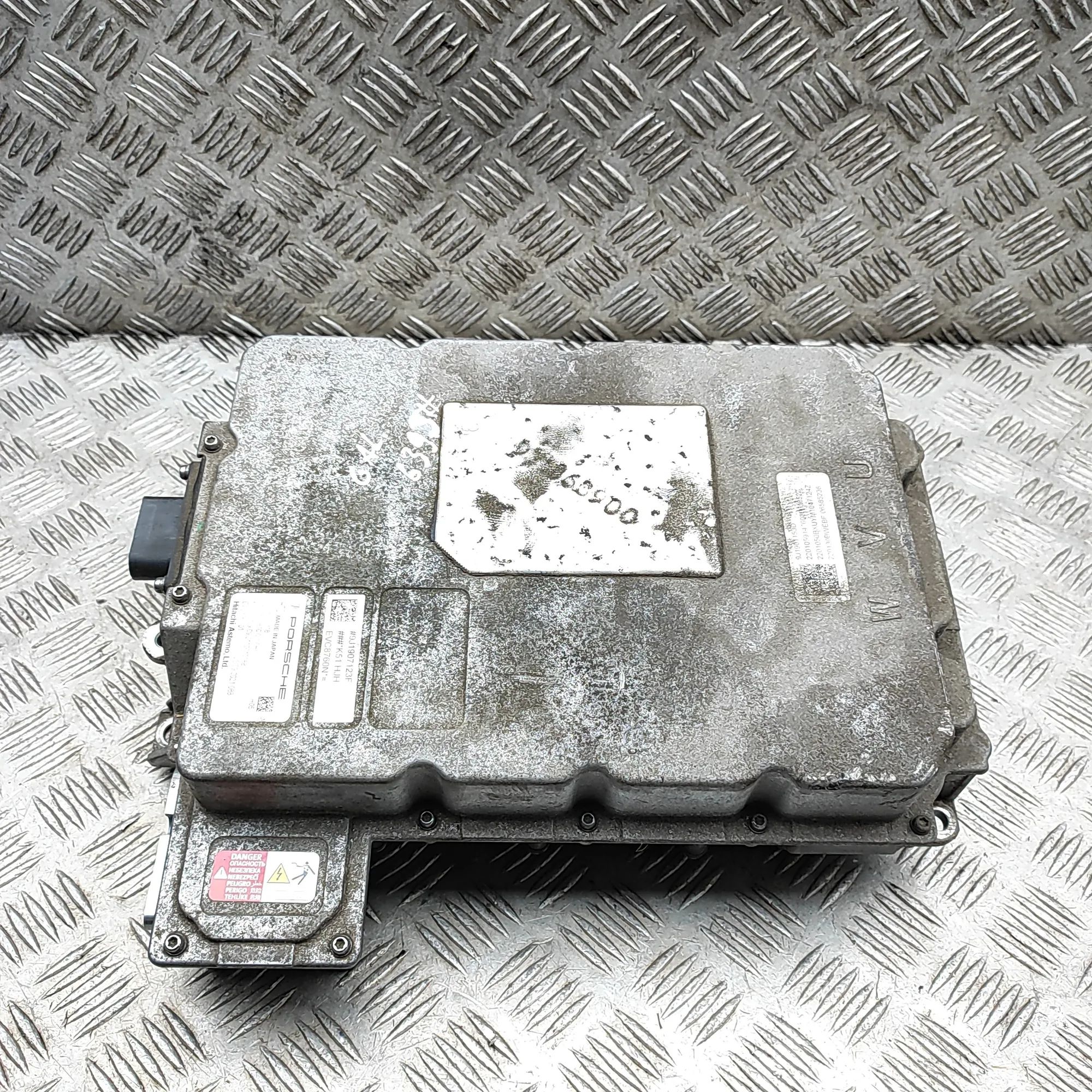 Audi e-tron GT (FW) инвертор 9J1901153D, 9J1907123F Inverter AUDI E-TRON GT ...