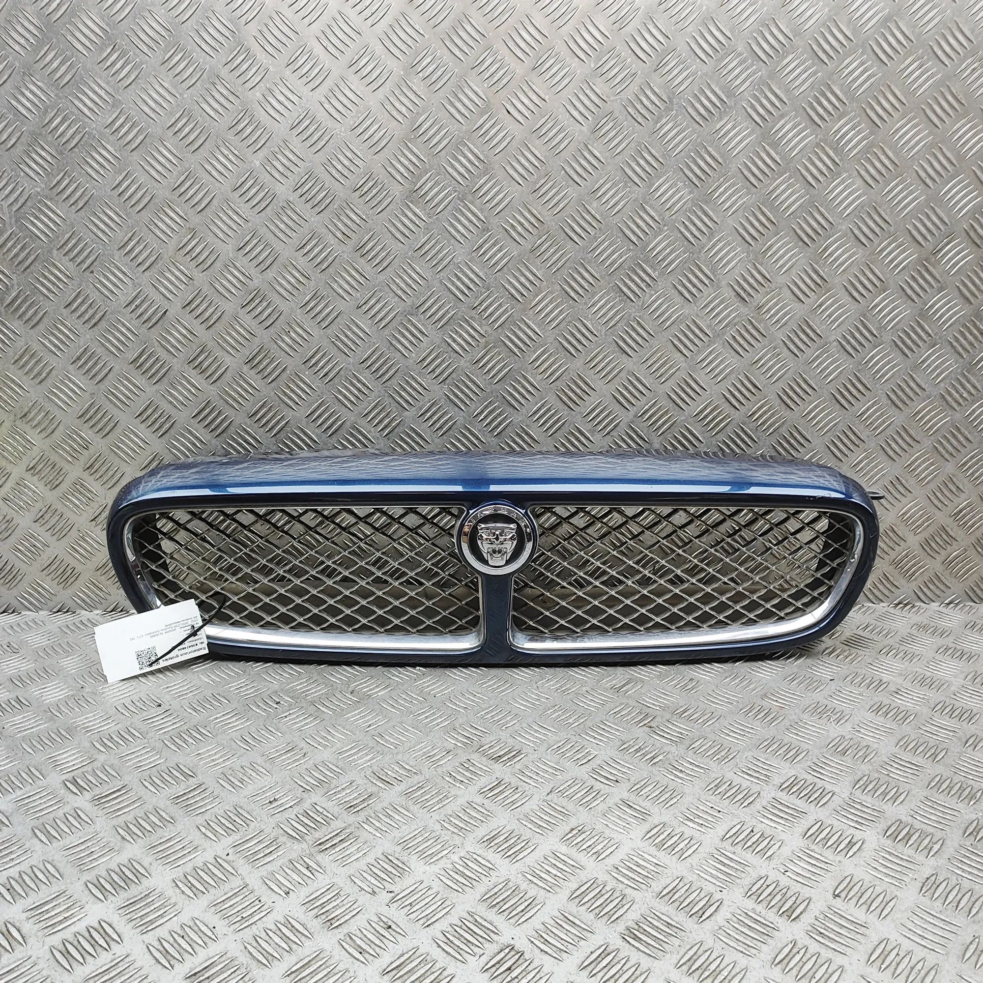 Jaguar XJ Radiator Grille 7W93-014A36-A, 7W93-014A37-A Radiator Grille JA...