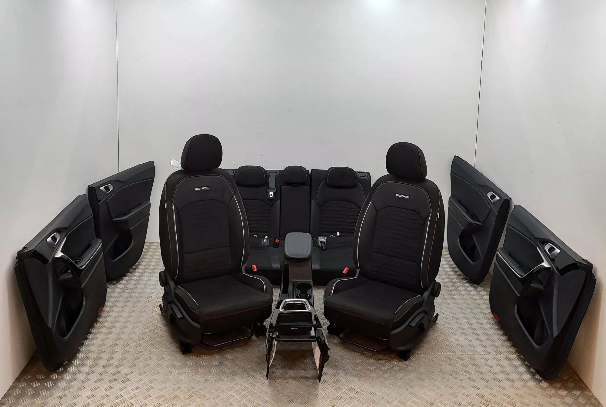 Kia Ceed (CD) Interior Seats W/ Door Cards Kit 82370-J7000WK, 83301-J7042DQB, 88300-J7120GLD, ...