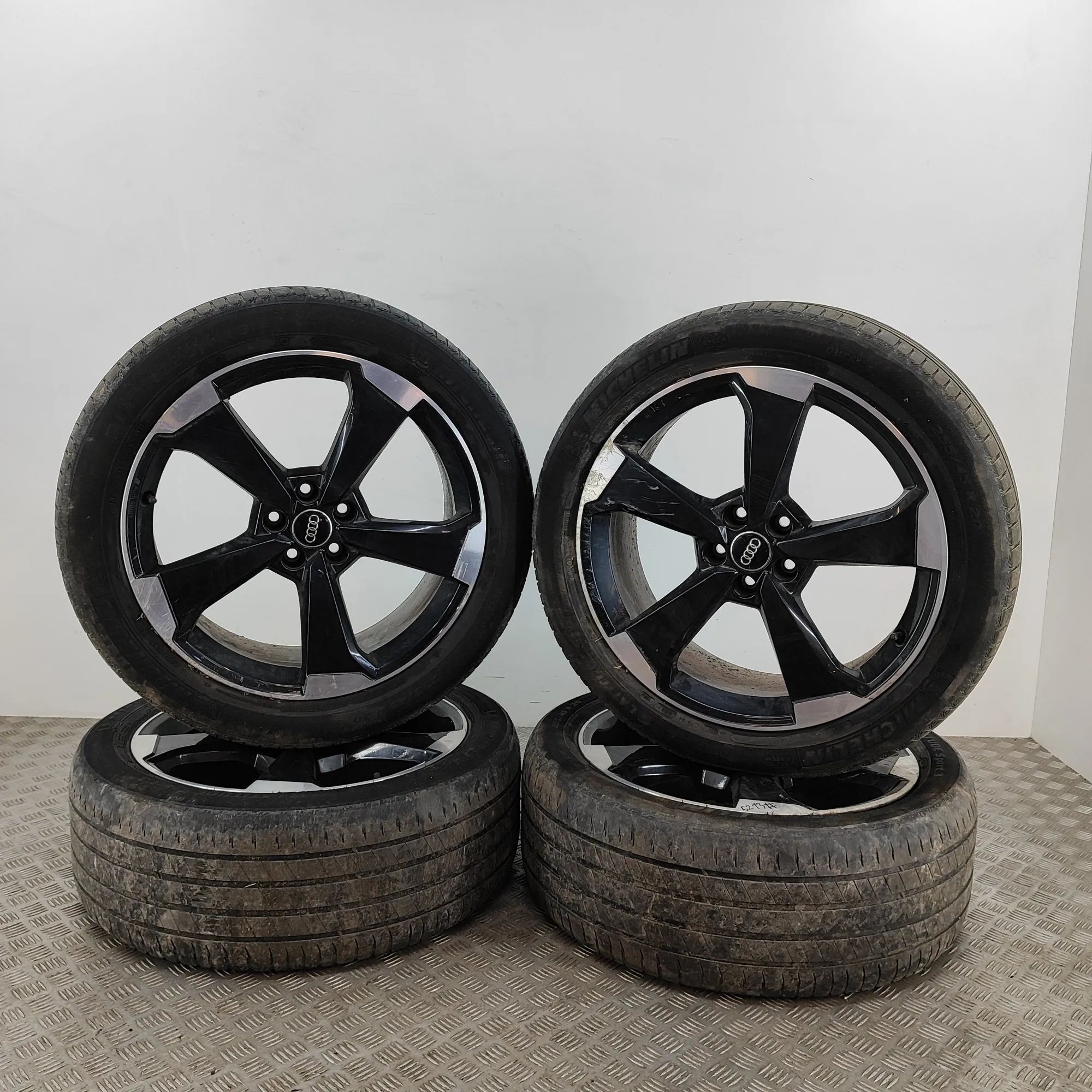 Audi Q5 (FY) Alloy Wheel Set 80A601025AQ Alloy Wheel Set AUDI Q5 (FY) (2016-...