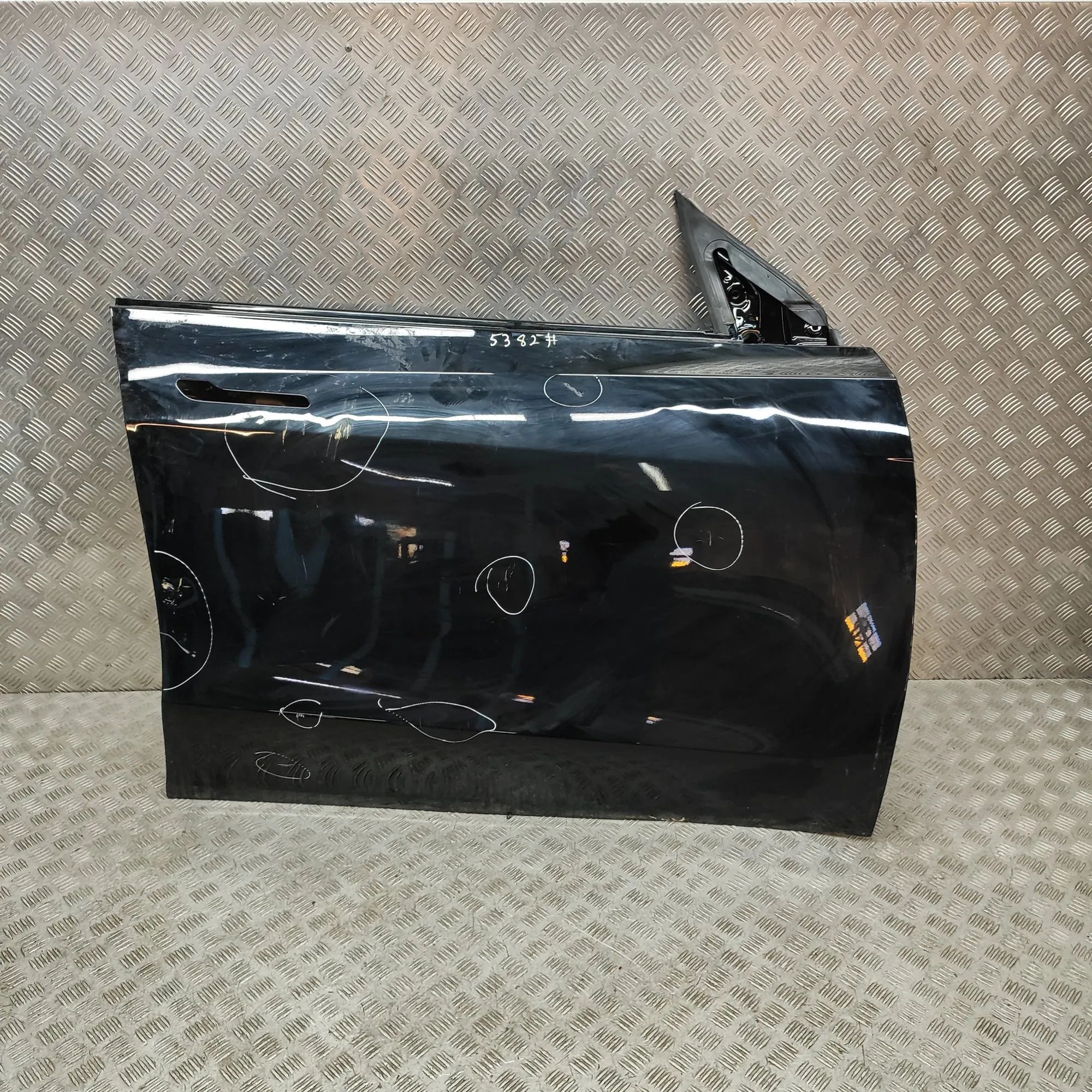 Tesla Model Y Front Right Door 1646082-00-A Front Right Door TESLA MODEL Y (20...