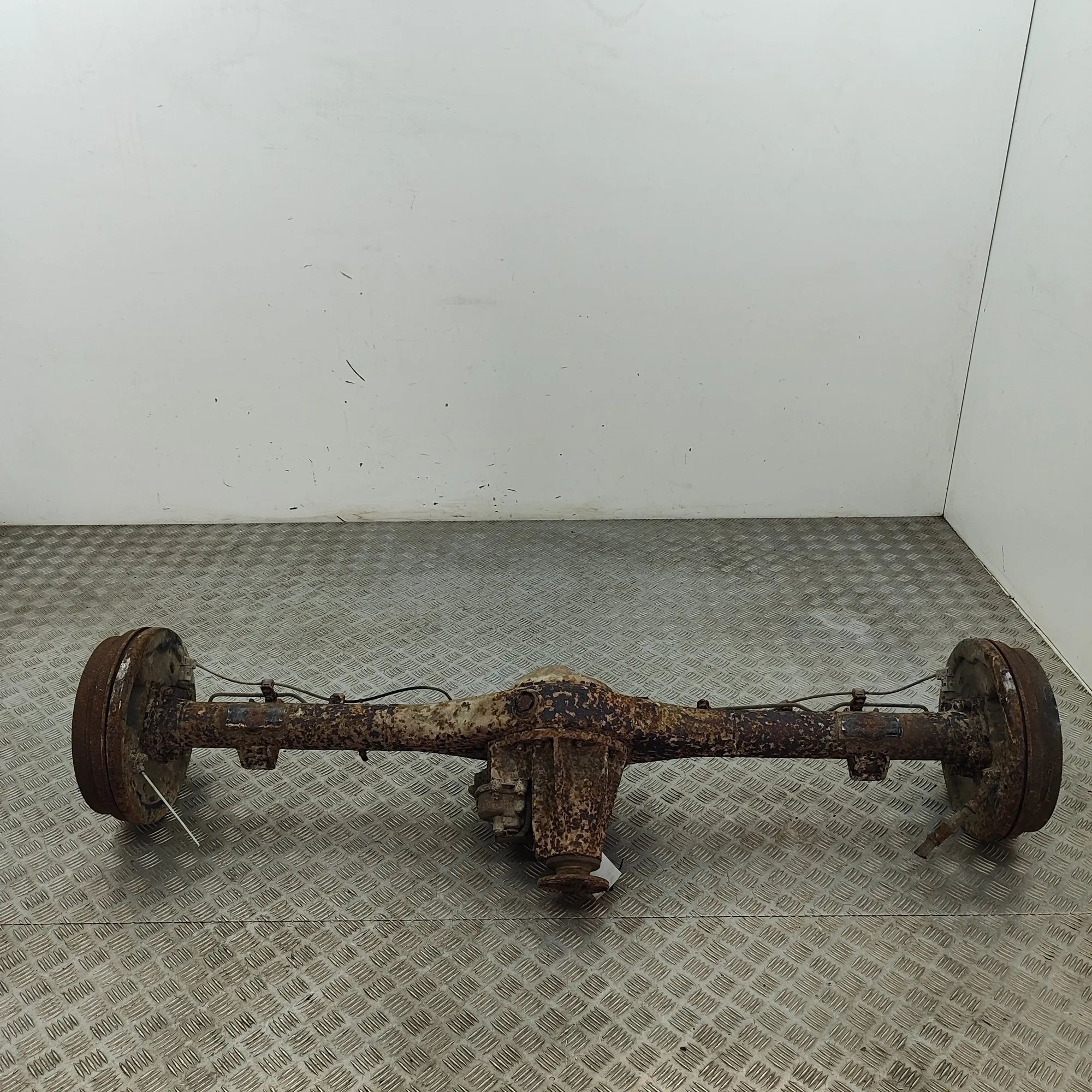 Toyota Hilux Rear Axle 41110-6A340, 42110-0K080 Rear Axle TOYOTA HILUX...