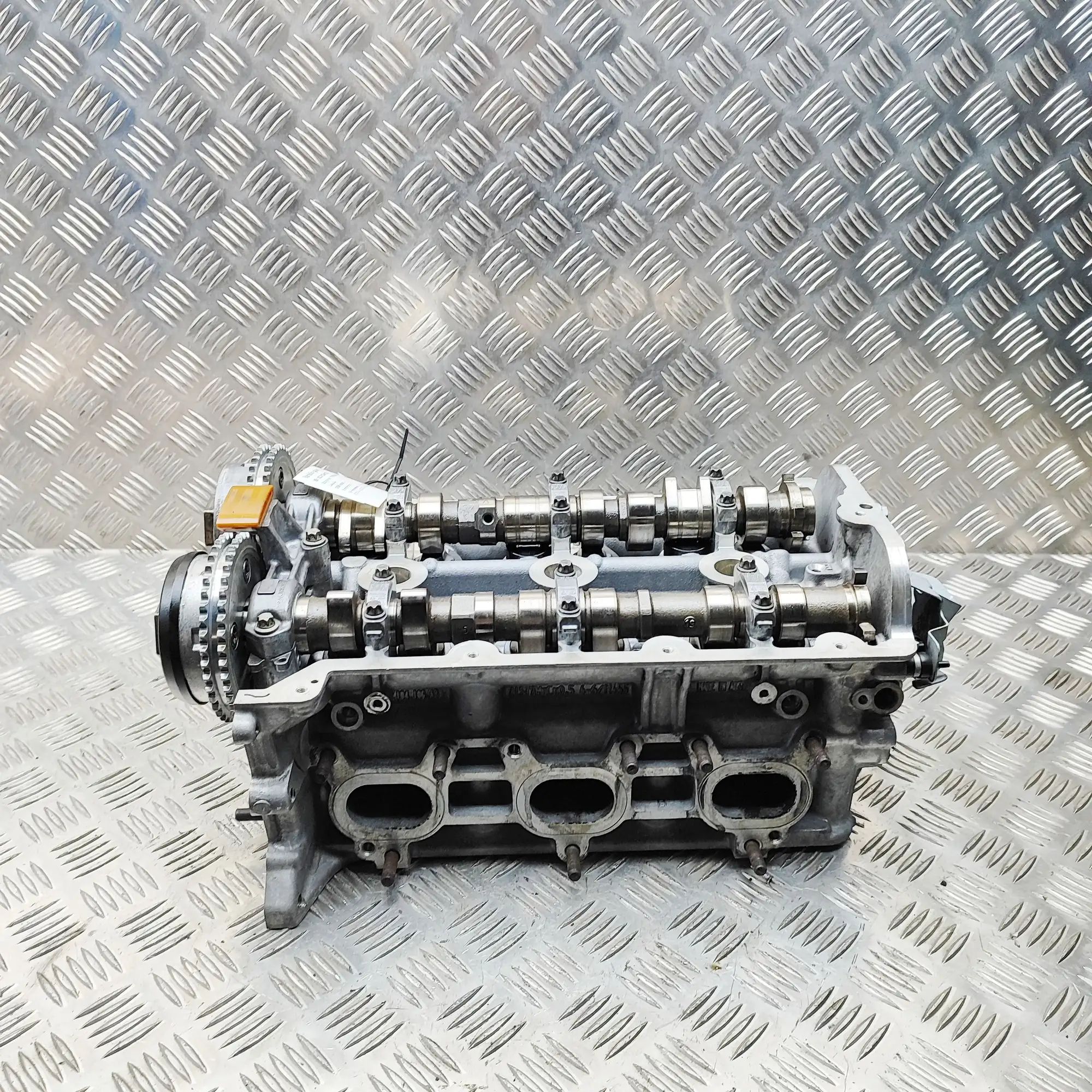 Porsche Macan Engine Cylinder Head 946104106AR Engine Cylinder Head PORSCHE MACAN ...