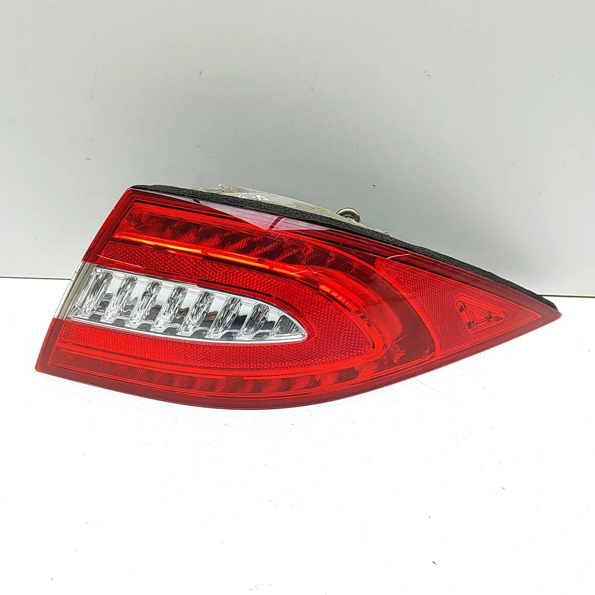 Jaguar XK Rear Right Tail Light BW83-13404-AA Rear Right Tail Light JAGUAR XK (...