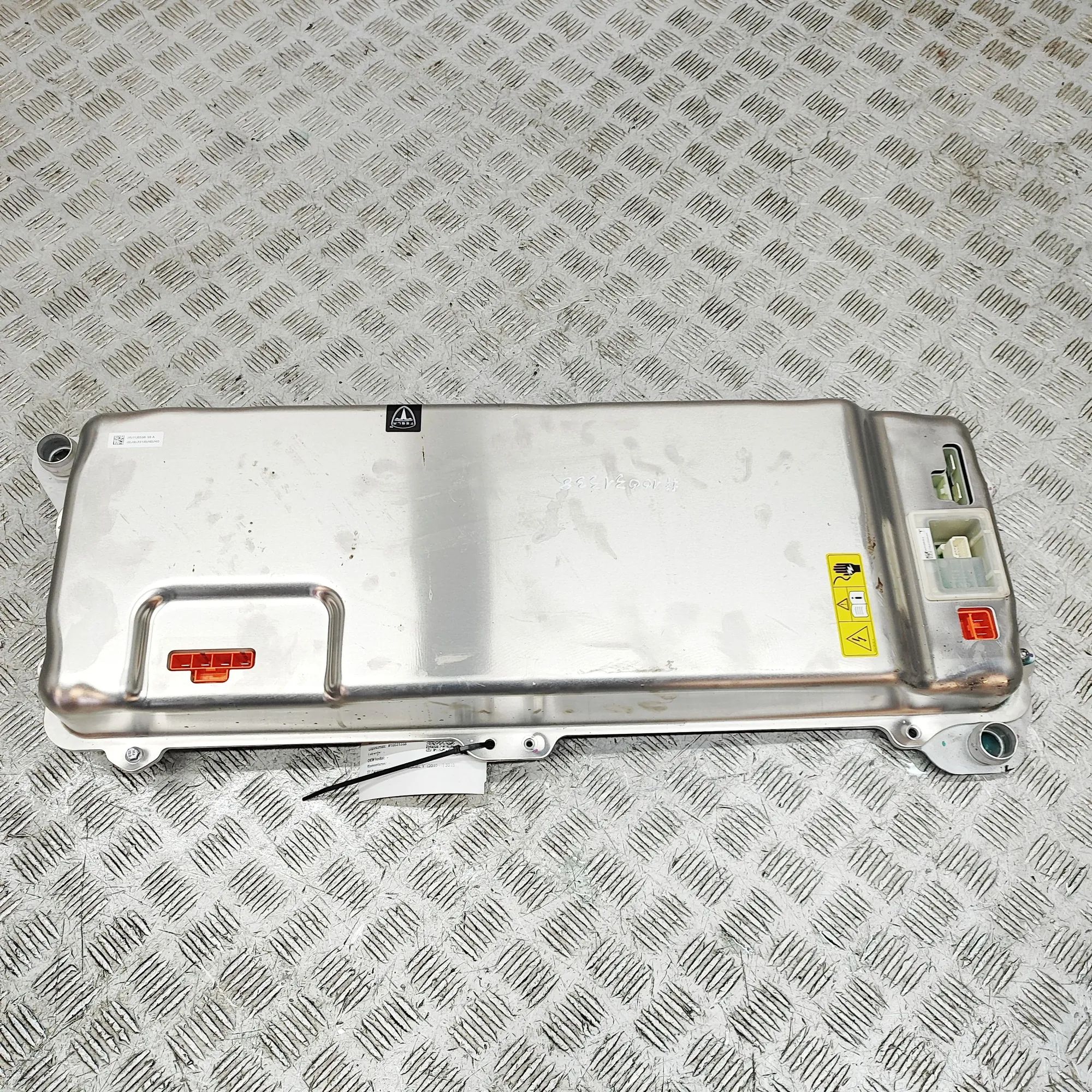 Tesla Model 3 Inverter 1093219-10-G, 1089849-00-C, 1135558-55-A Invert...