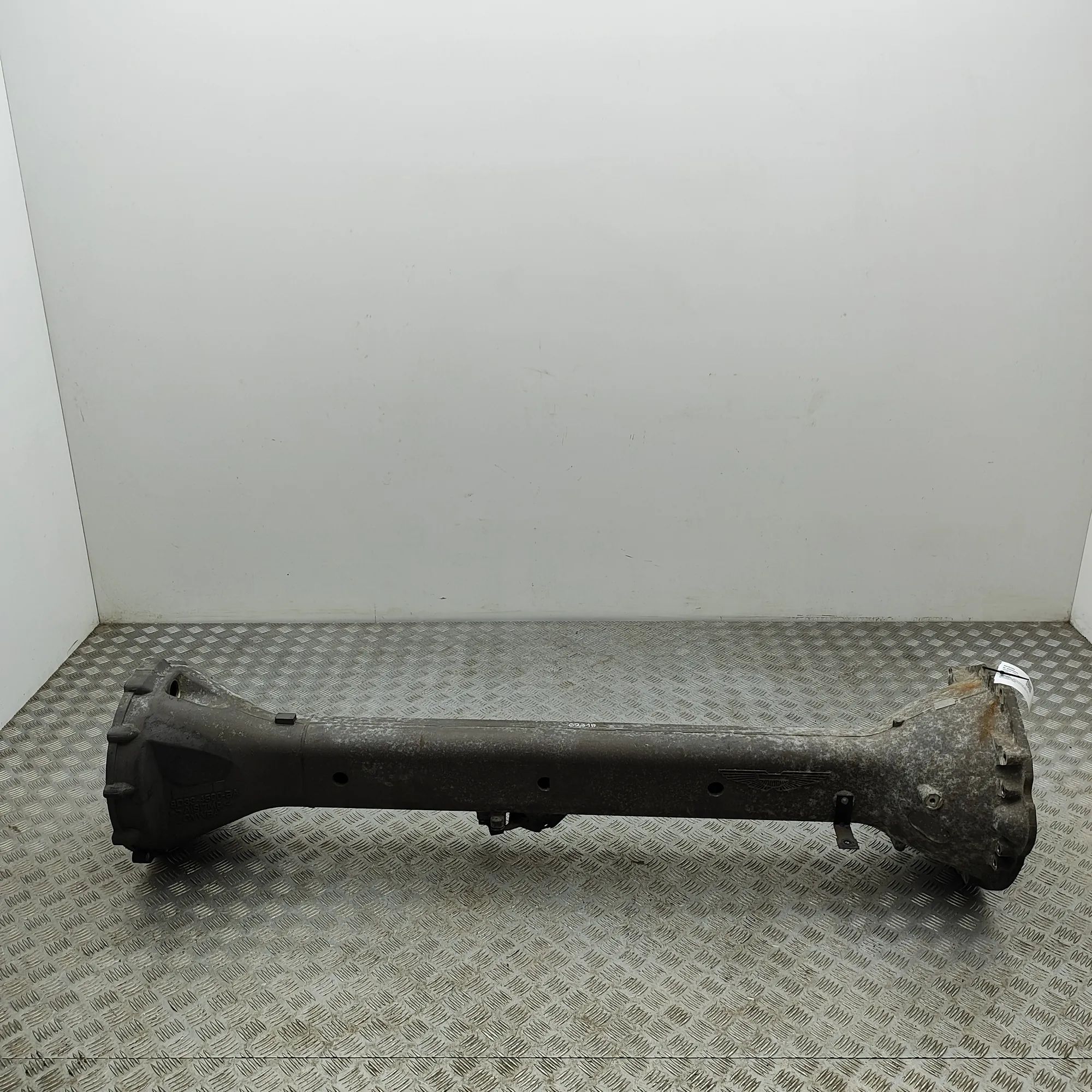 Propshaft Cardan Brand/Model: ASTON MARTIN DB9
Year: 2008
Engine...
