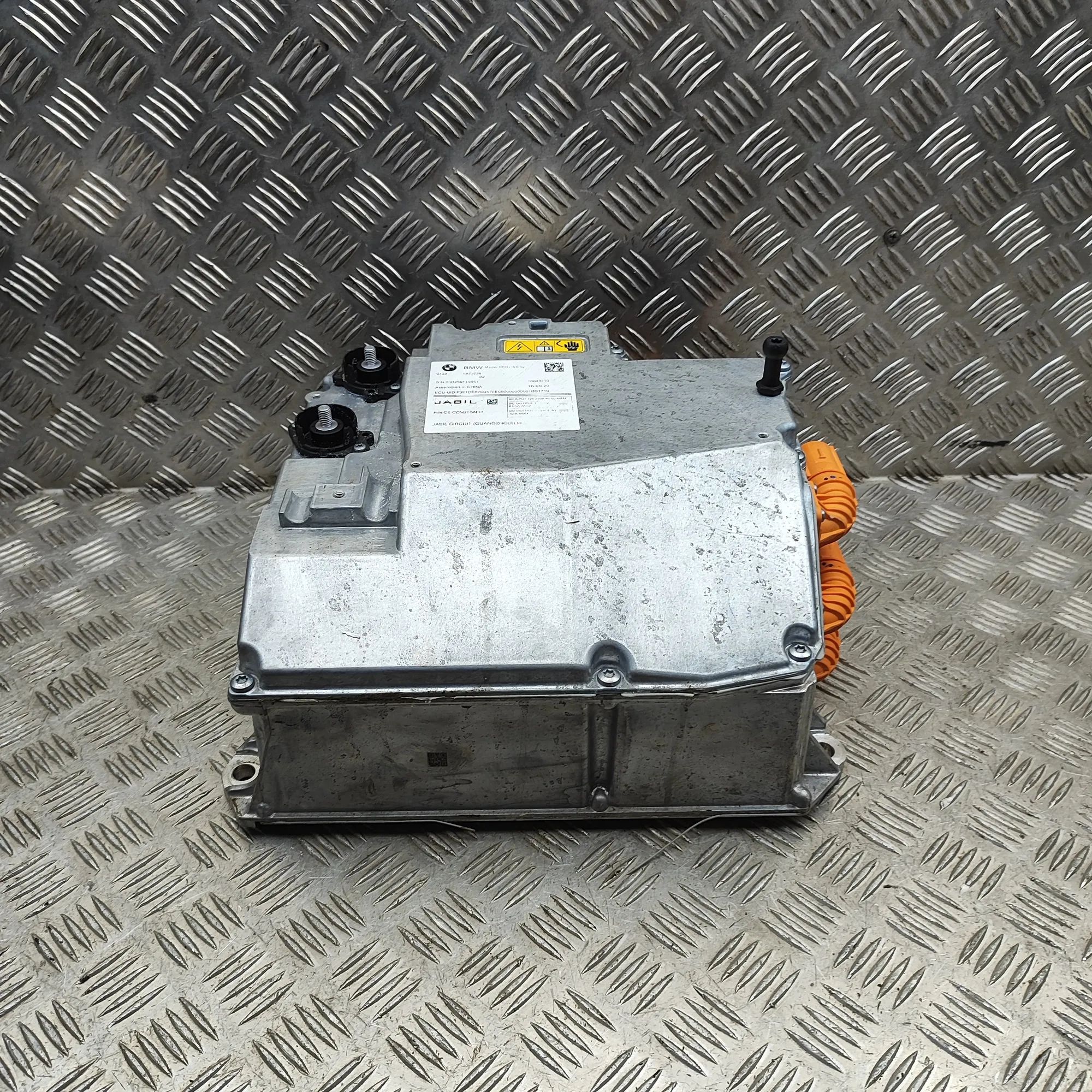 BMW i4 (G26) инвертор 5A73E28 Inverter BMW I4 (G26) (2022-...)

Part ...