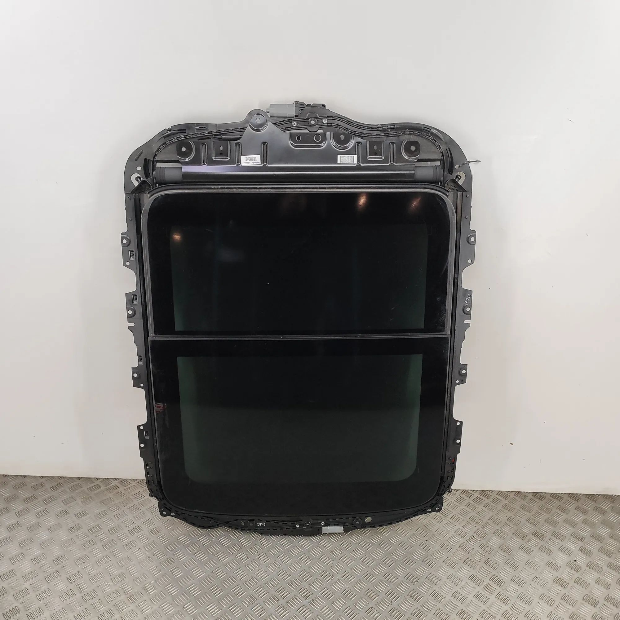 Audi e-tron Люк на крыше 4K0907594, 3G5877795, 4M8877049, 4M8877055, 4M8...