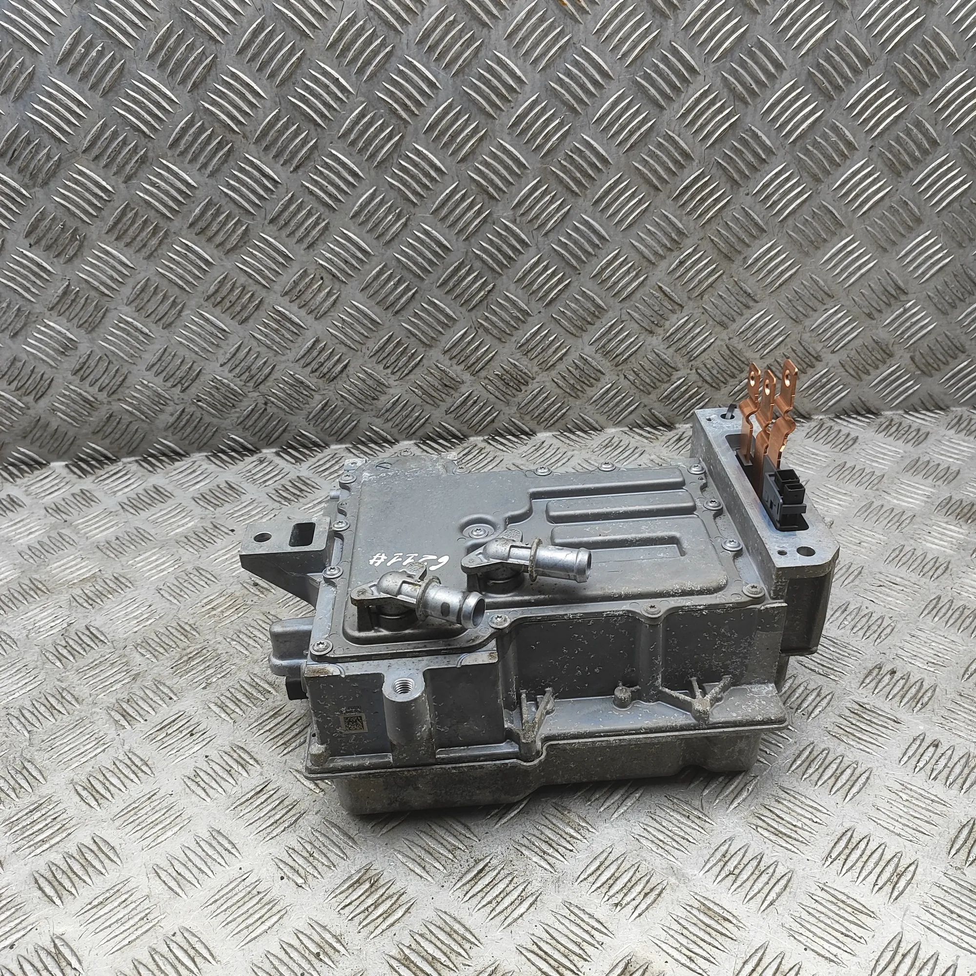 Porsche Taycan инвертор 9J1907124L, 9J1901131E Inverter PORSCHE TAYCAN ...