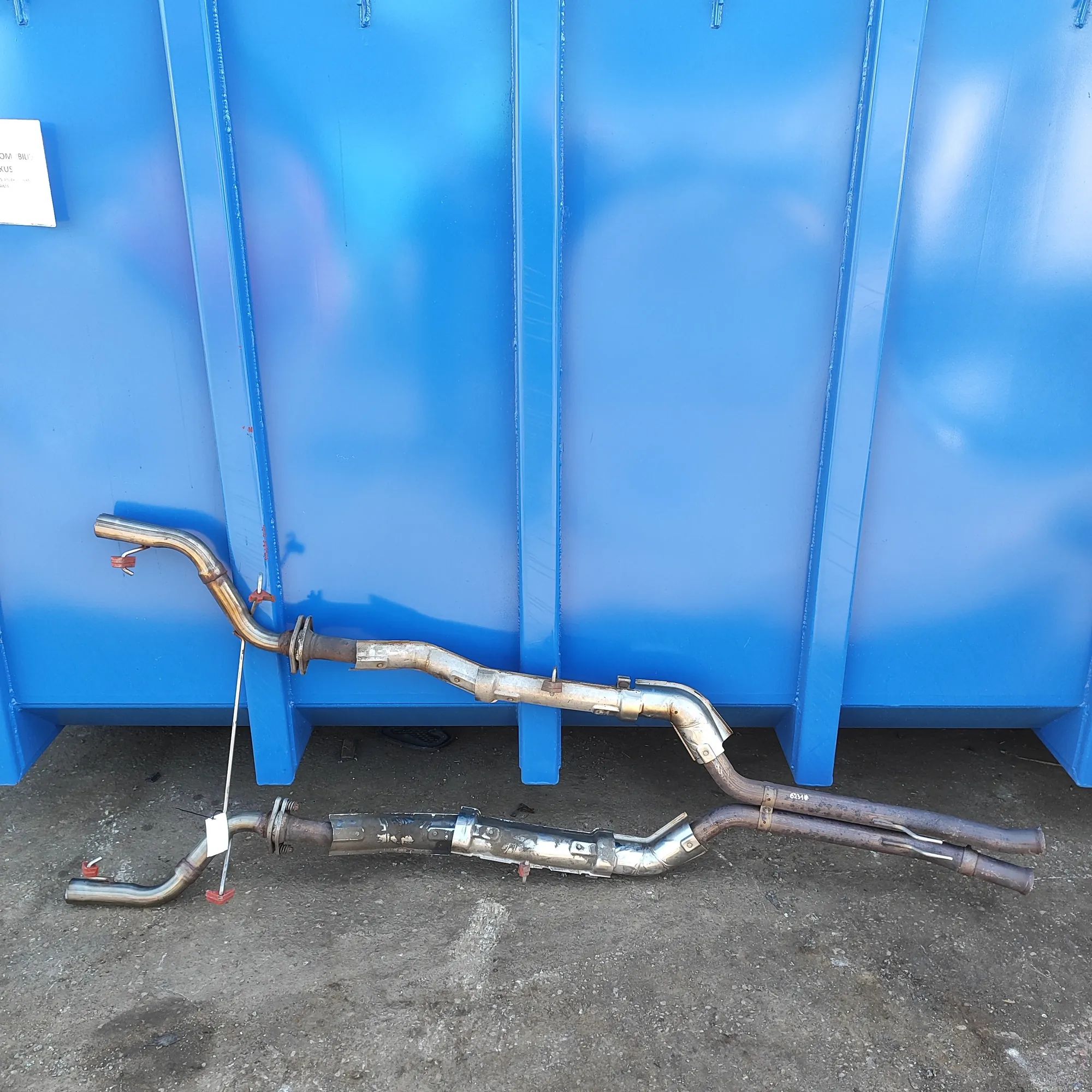 Exhaust Brand/Model: ASTON MARTIN DB9
Year: 2008
Engine...