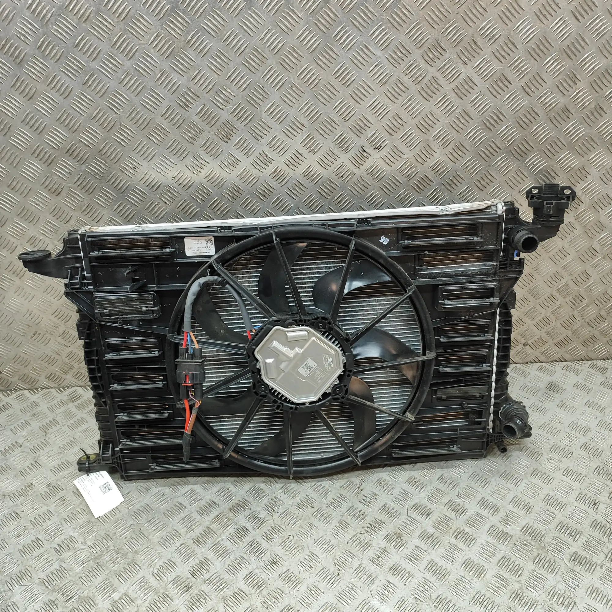 Audi A6 (C8) Cooling Radiator Pack 8W0121003B, 0130707410, 8W0959455T, 1137328524,...