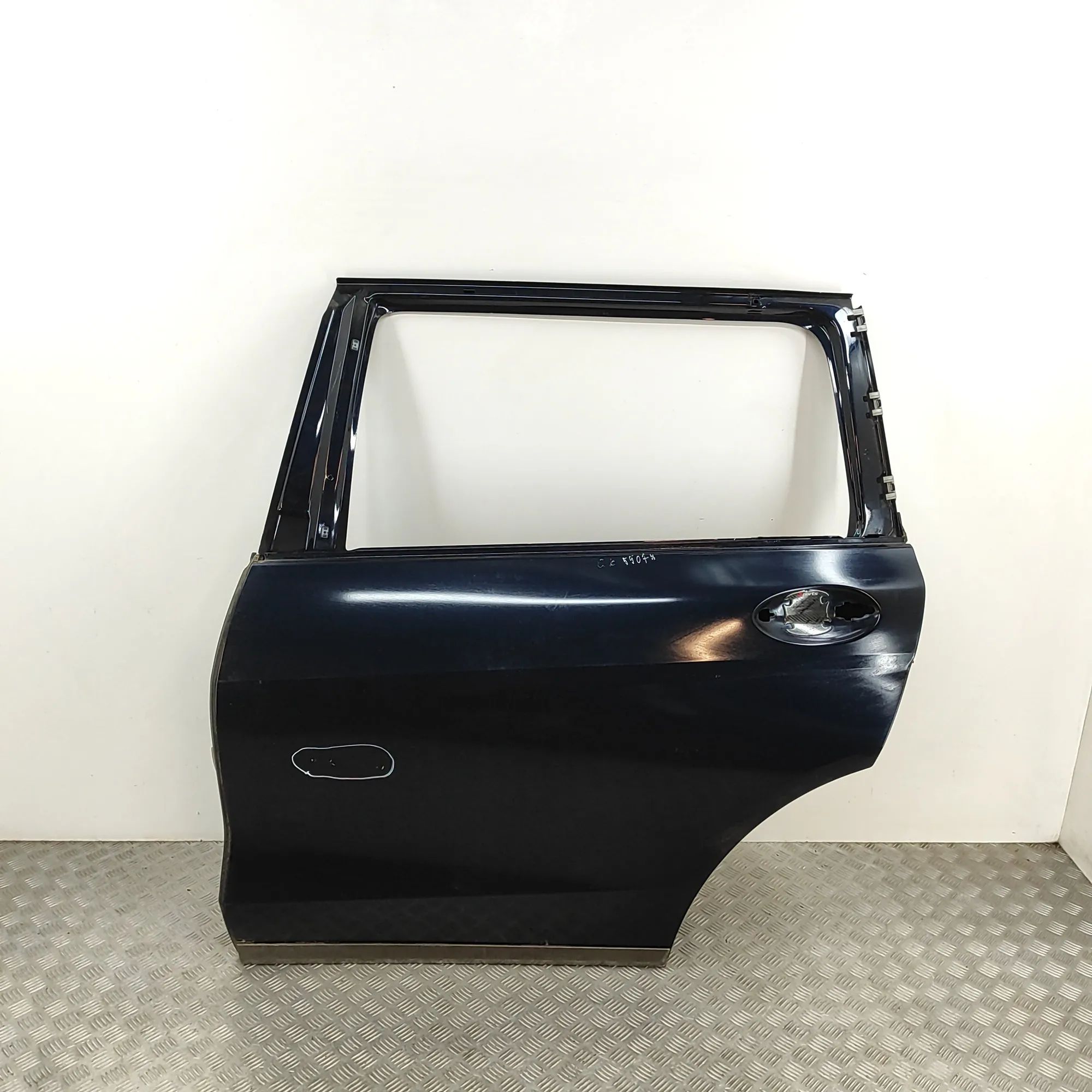BMW X7 (G07) Rear Left Door 7931201 Rear Left Door BMW X7 (G07) (2019-...)
...