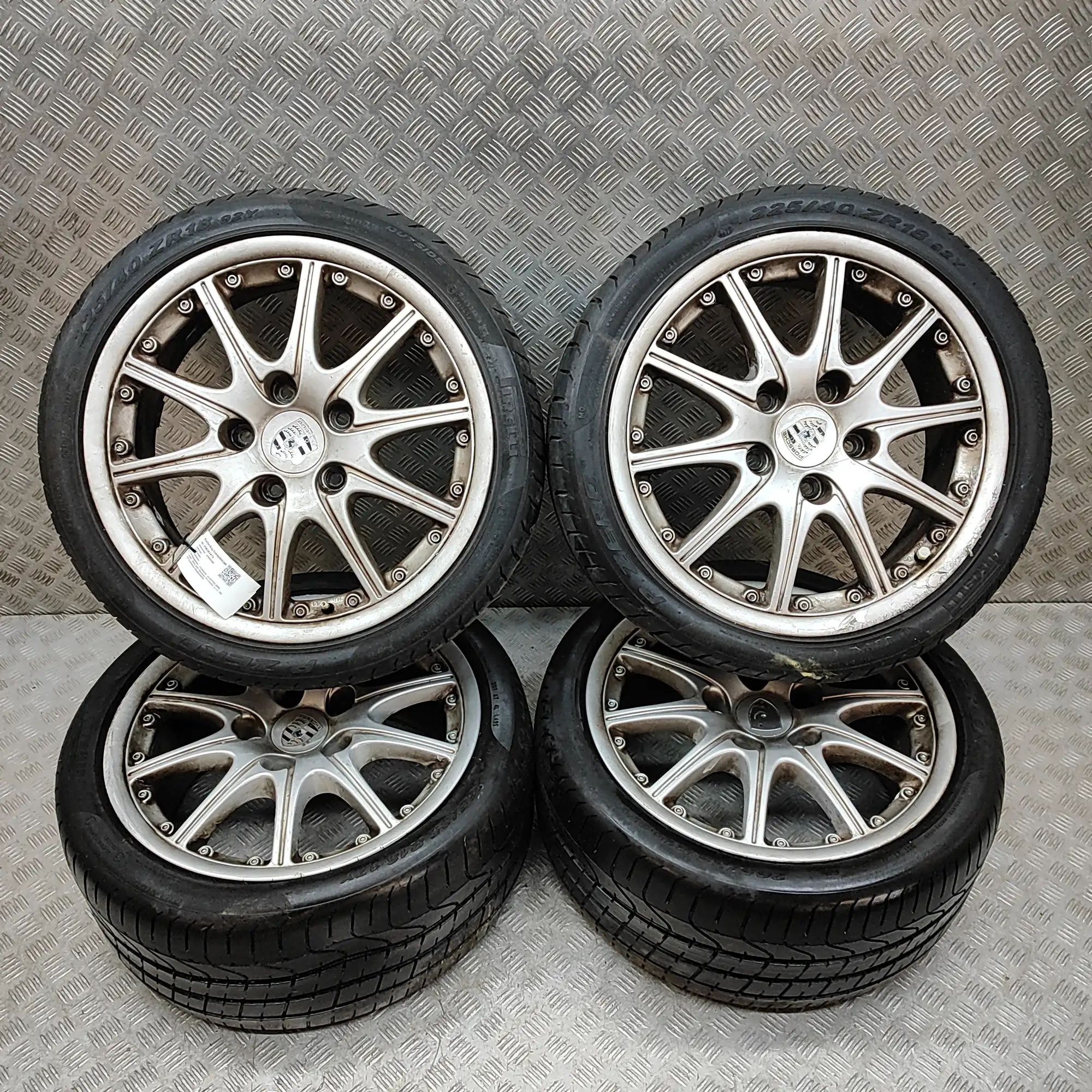 Porsche Boxster (986) Alloy Wheel Set 99636213455, 99636213850 Alloy Wheel Set PORSCH...