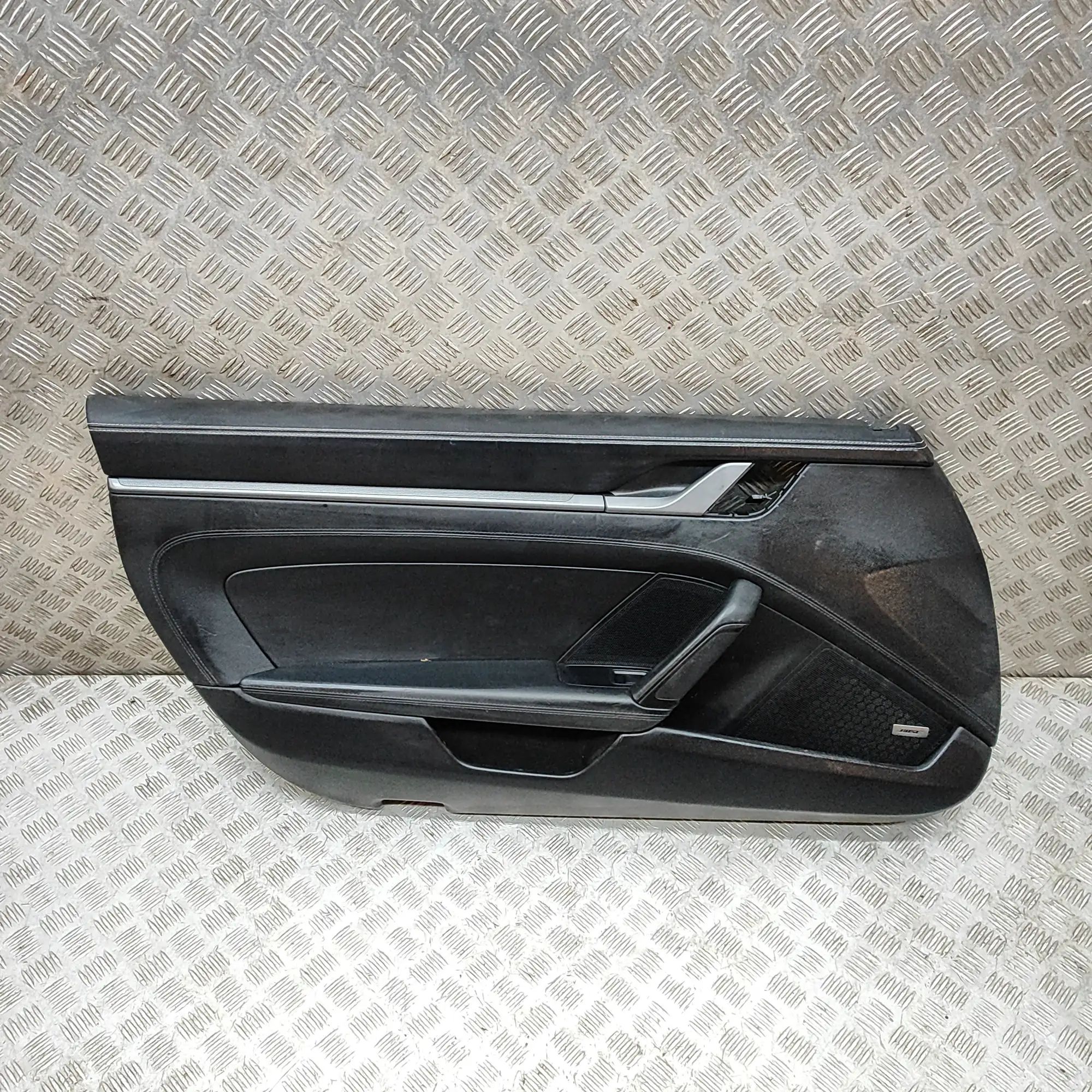 Porsche 911 (992) Front Left Door Panel