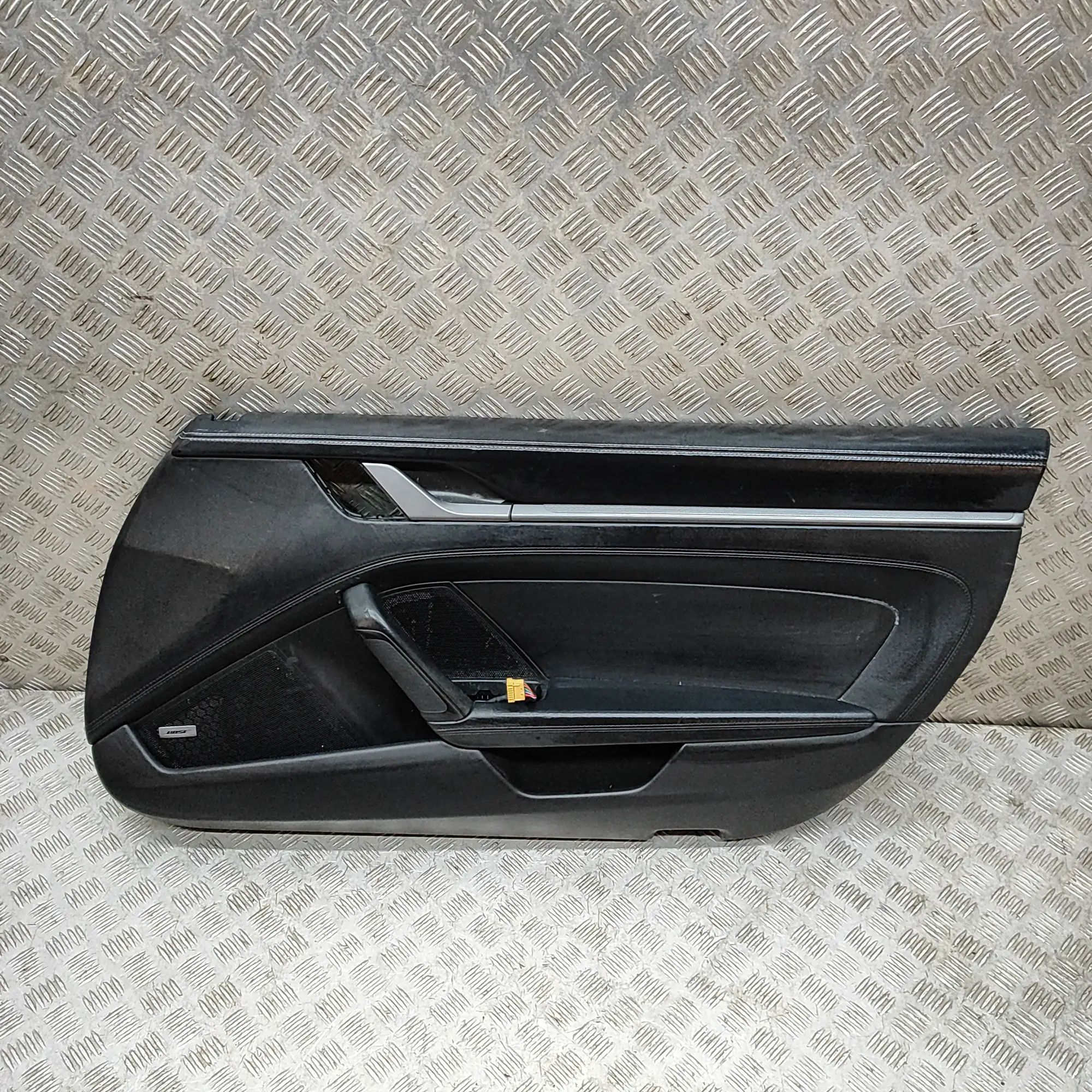 Porsche 911 (992) Front Right Door Panel