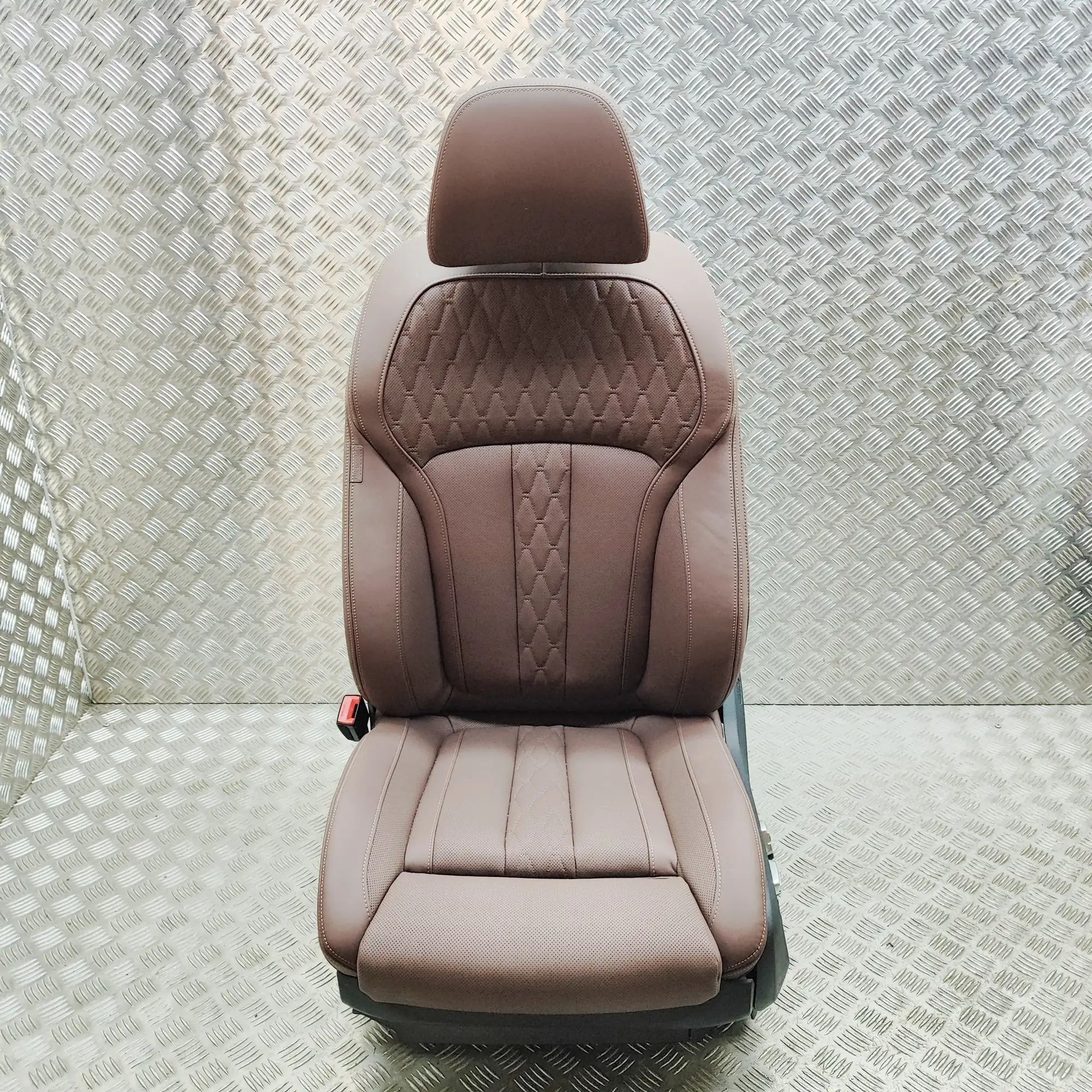 BMW X6 (G06) Front Left Seat 7459217 Front Left Seat BMW X6G06 (2019-...)

P...