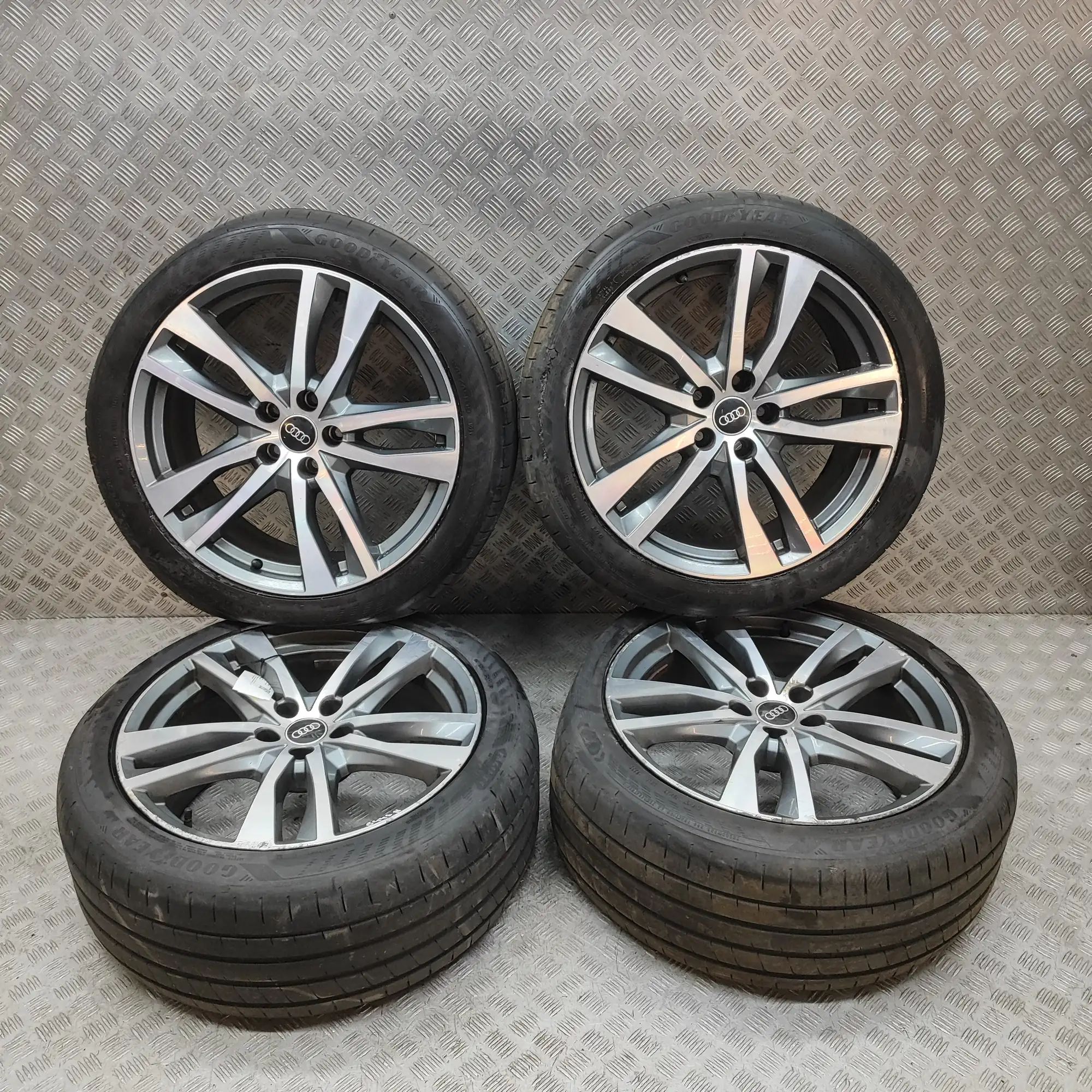 Audi A6 (C8) Alloy Wheel Set 4K0601025CG Alloy Wheel Set AUDI A6 (C8 Avant 4...