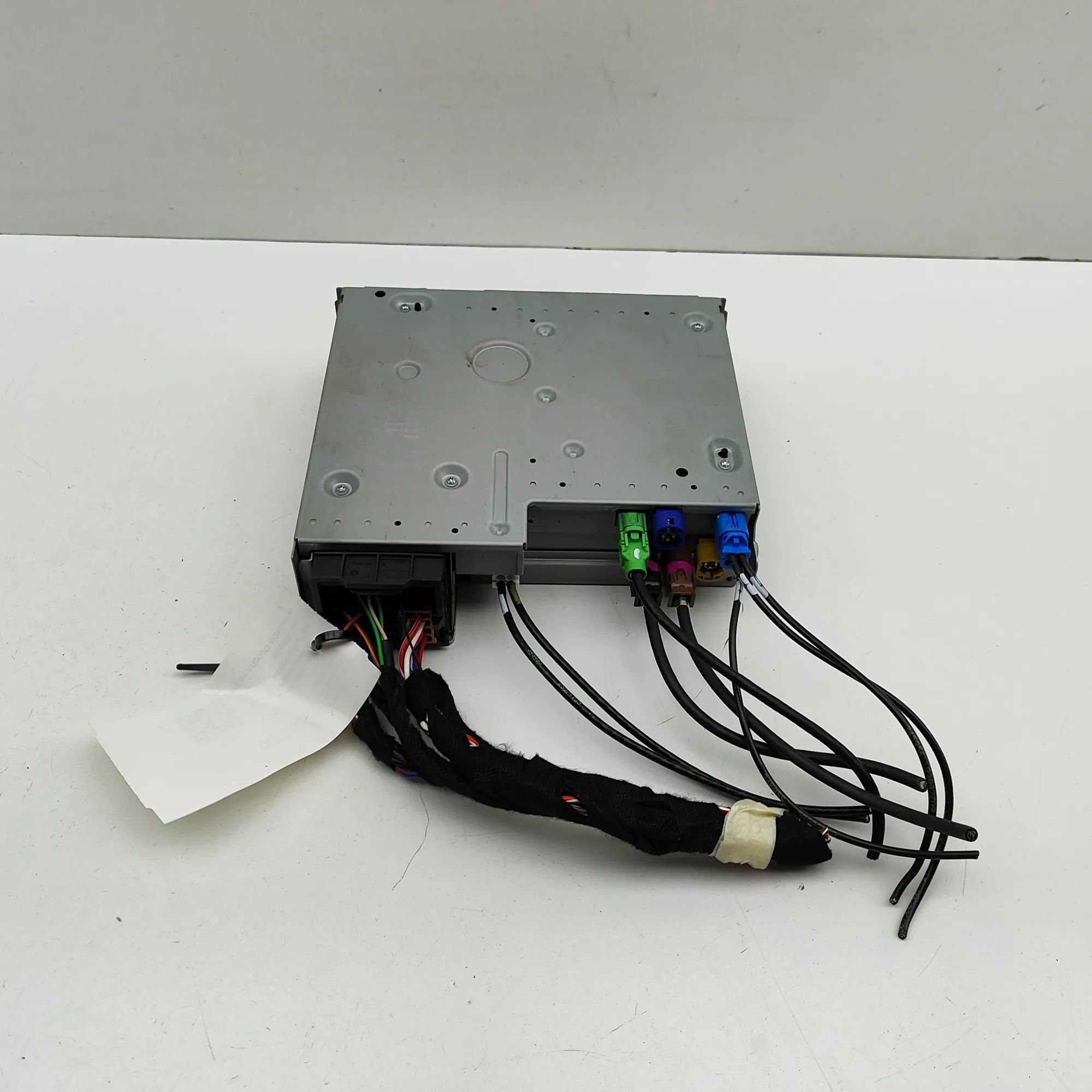 Audi Q4 e-tron Music Navi CD Radio Player Head Unit 89A035043M Music Navi CD Radio Player Head Unit...