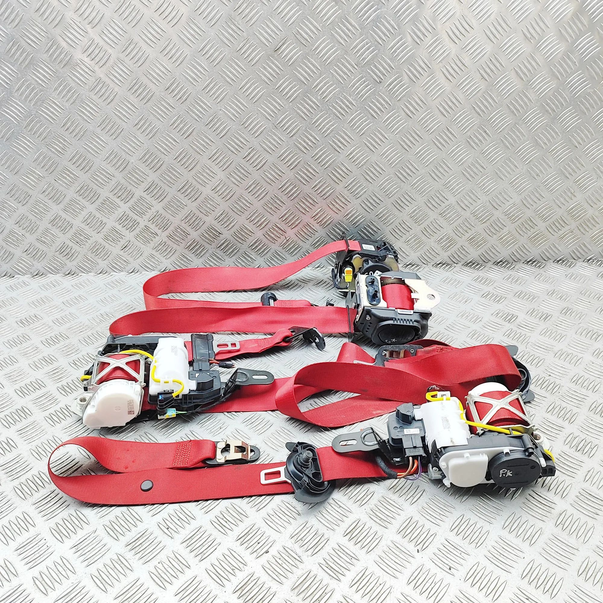 Mercedes-Benz A (W177) Seatbelt Kit A2138605301, A2138600701, A2138600601, A2138605...