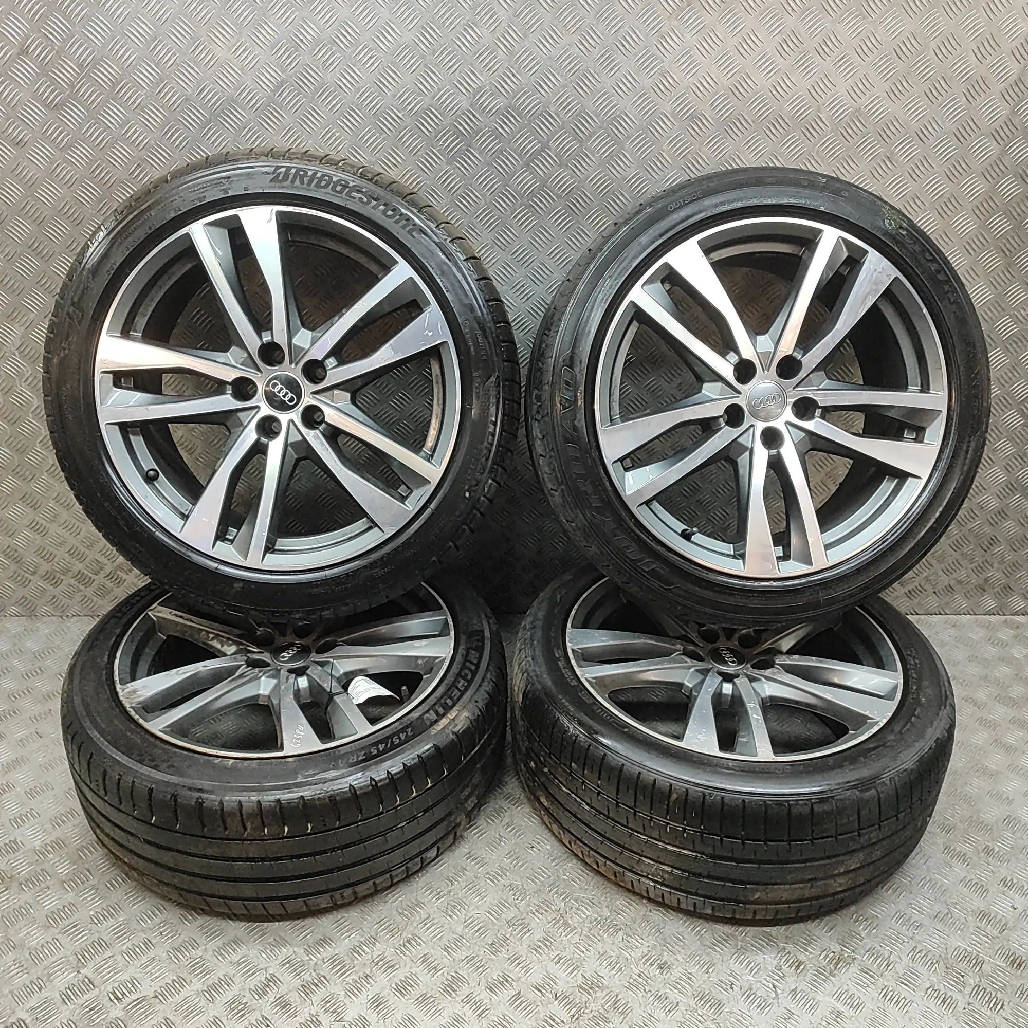 Audi A6 (C7) Alloy Wheel Set 4K0601025H Alloy Wheel Set AUDI A6 (4A2, C8) (2...