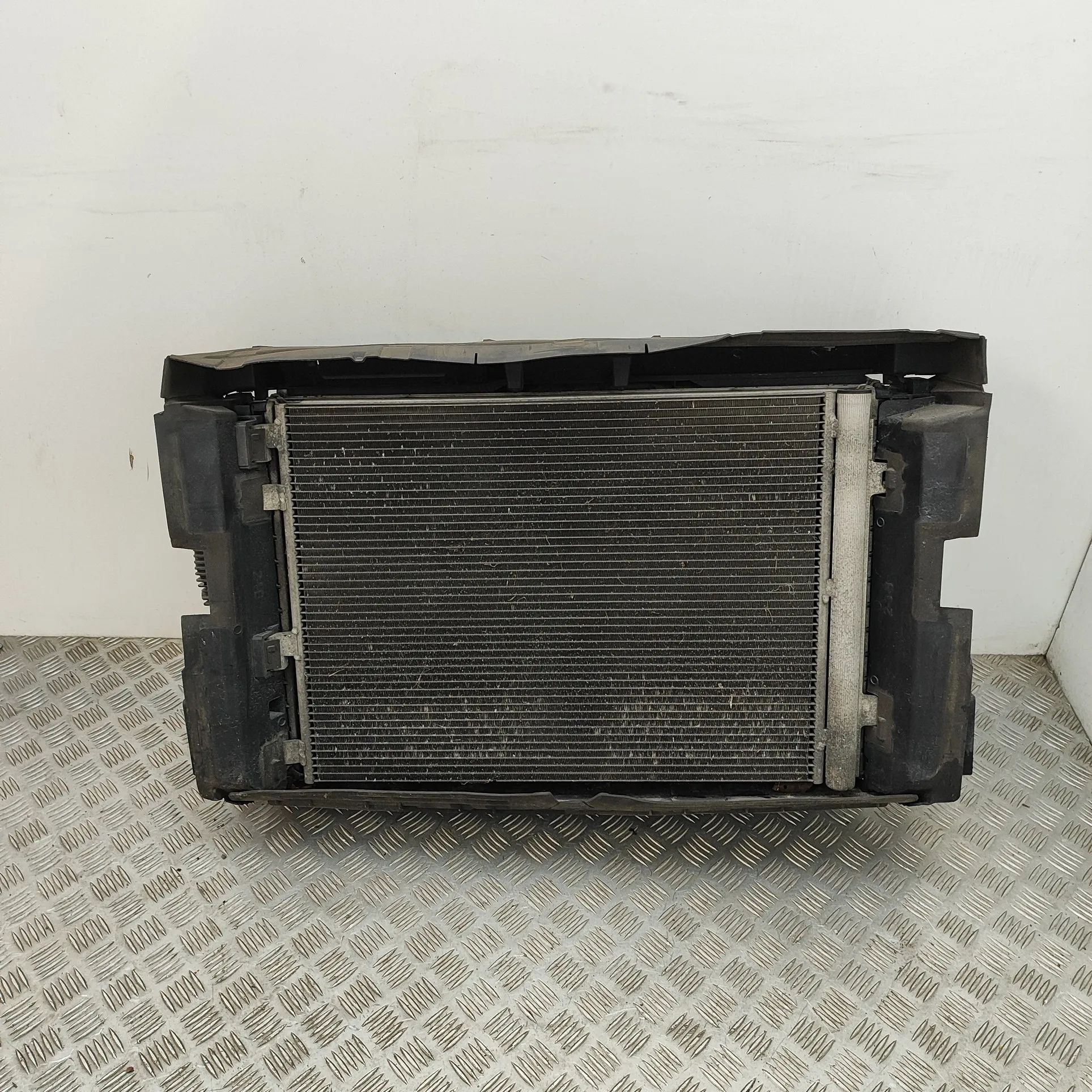Mercedes-Benz GLA (X156) Cooling Radiator Pack A2475051100, A2475051200, A2479060100 Cooling R...