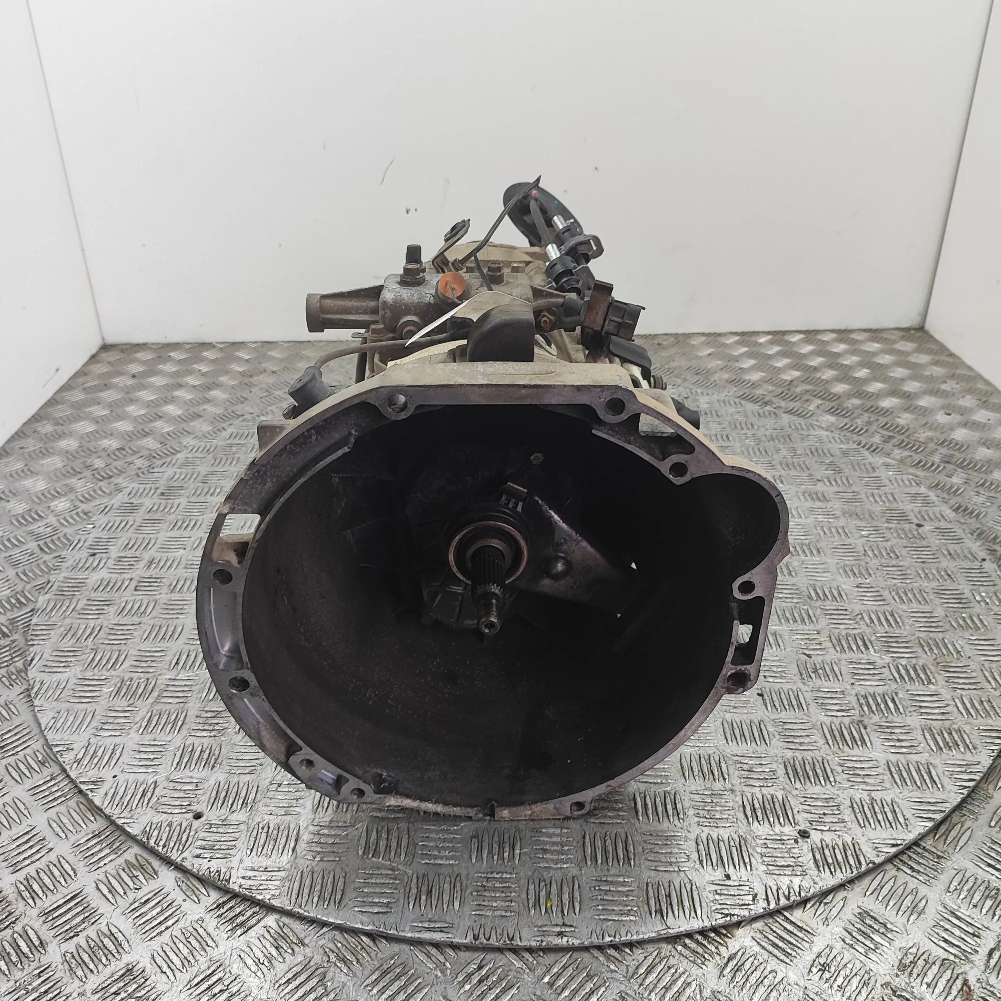 Hyundai H-1 Gearbox M6VR2, 43000-25500 Gearbox HYUNDAI H-1 (Cargo T...