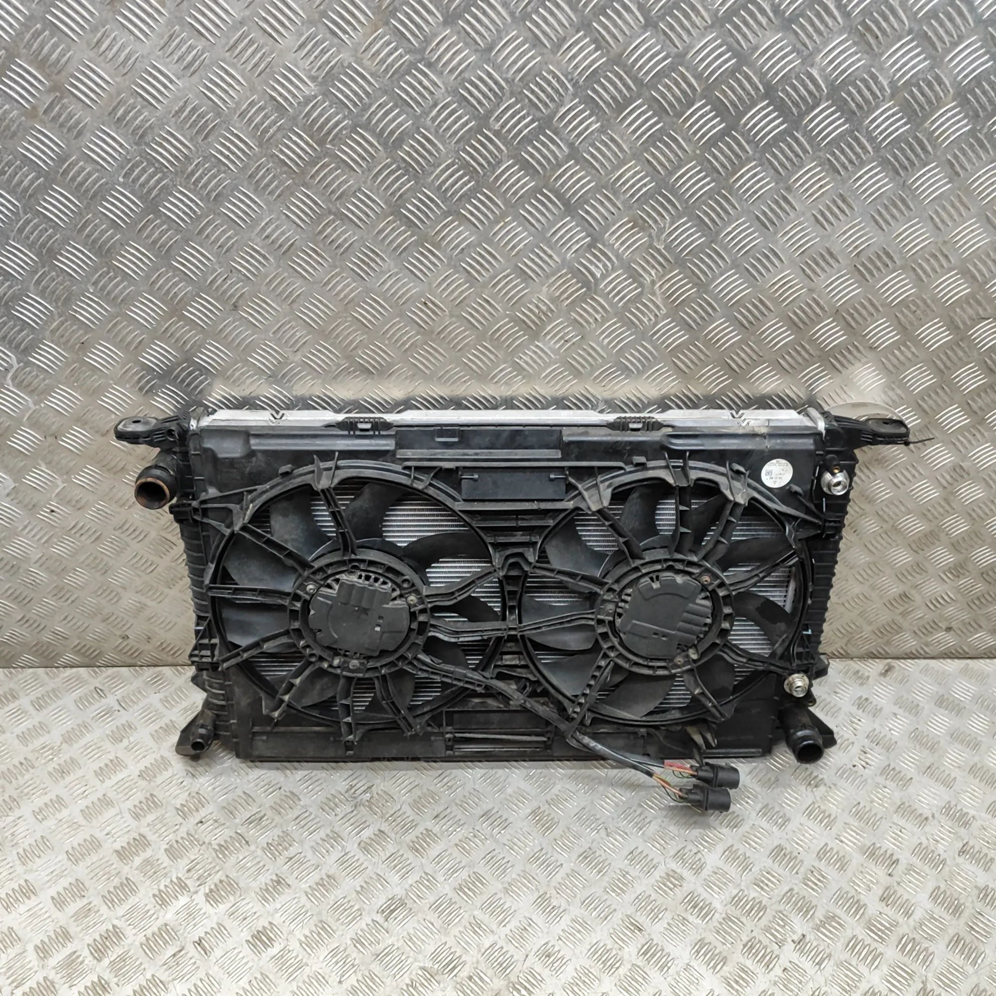 Porsche Macan Cooling Radiator Pack 95B.121.207, 95B121003, 95B.121.003, 95B121207 ...