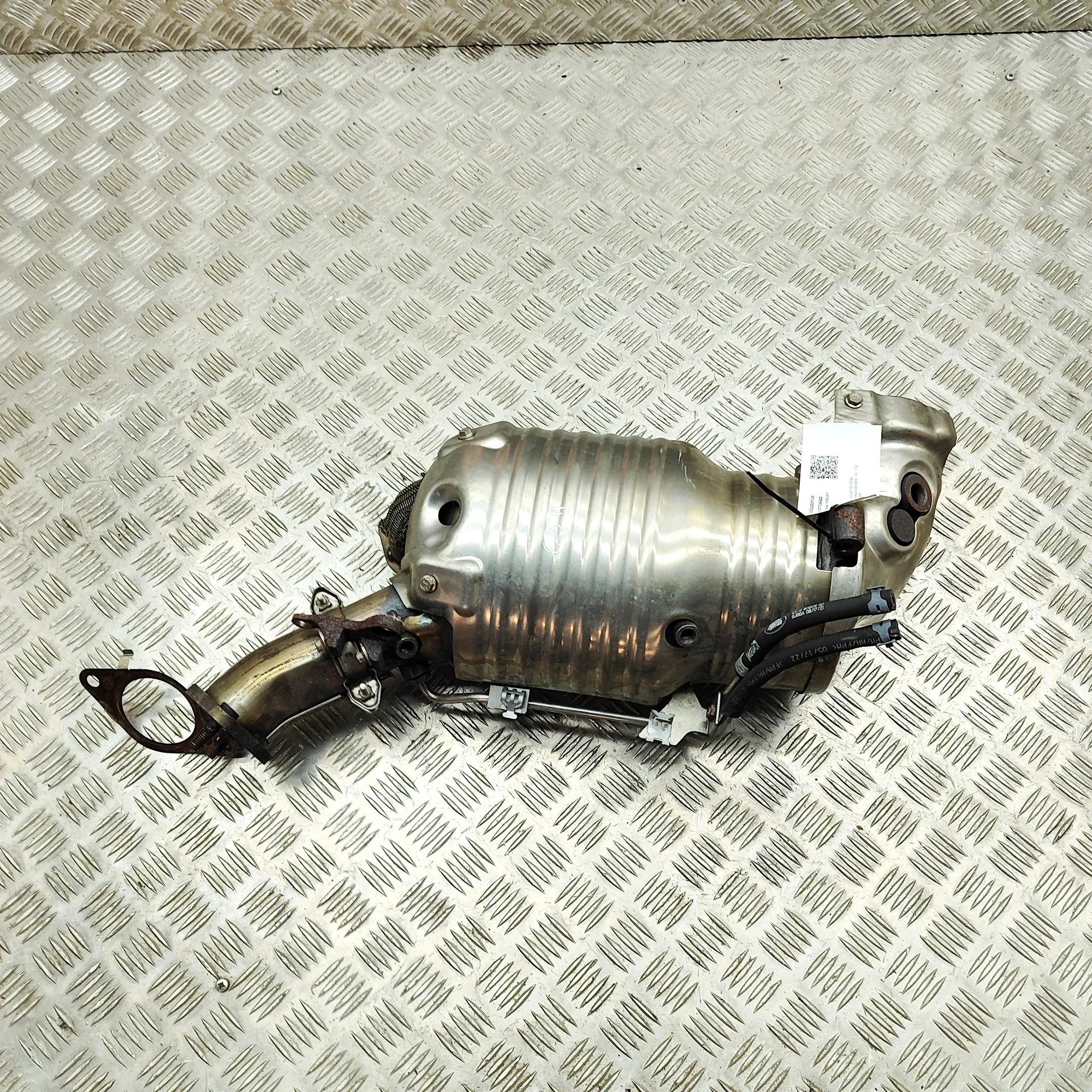 Jaguar XE Catalyst Converter 30026699, XB430, CD001, HK83-5H240-SF, HK83-5H2...
