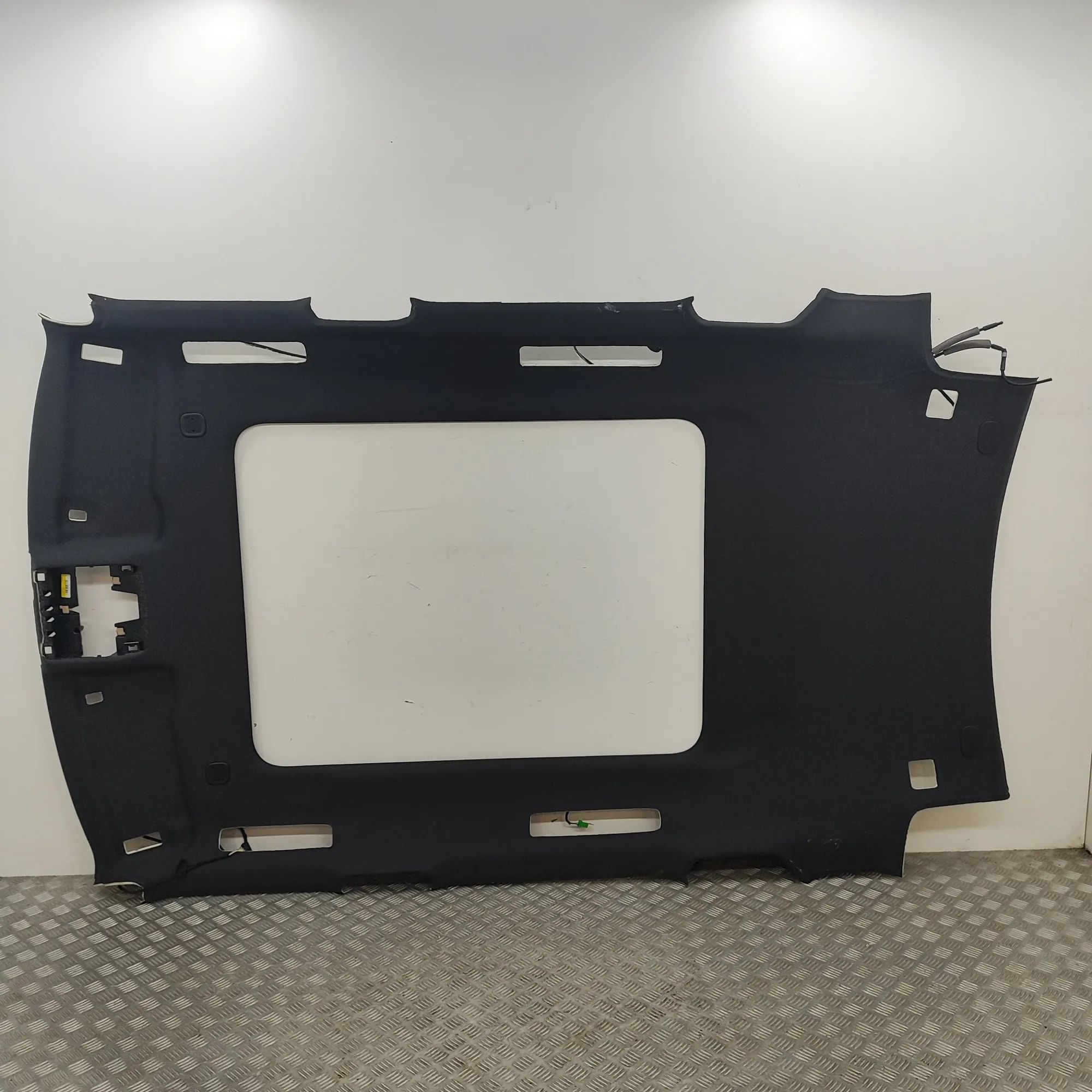 Land Rover Range Rover Sport (L461) Roof Headliner LR166837 Roof Headliner LAND ROVER RANGE ROVER ...