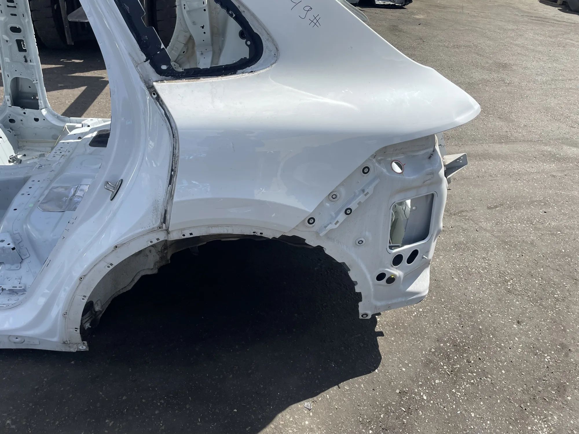 Porsche Cayenne Rear Left Quarter Panel Rear Left Quarter Panel PORSCHE CAYENNE (9Y0/9Y...