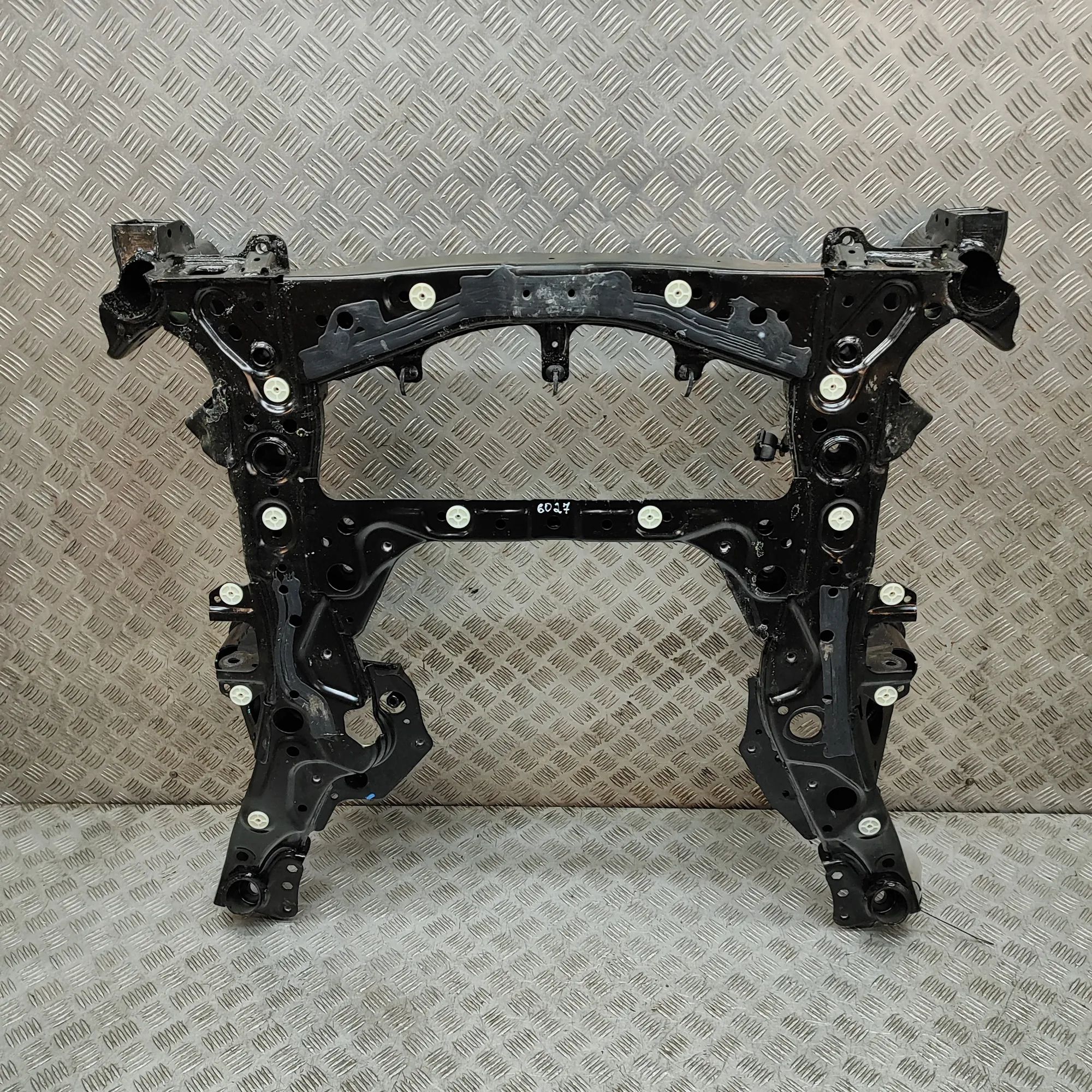 BMW X6 (G06) Front subframe 6884852 Front Subframe BMW X6G06 (2019-...)

Pa...