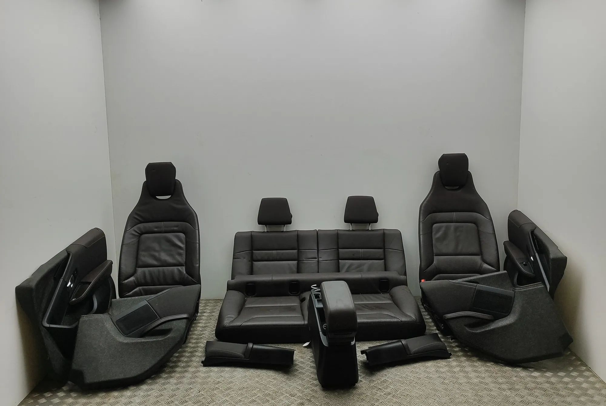BMW i3 (I01) Interior Seats W/ Door Cards Kit 7306607, 584507, 7306608 Interior Seats W/ Door...
