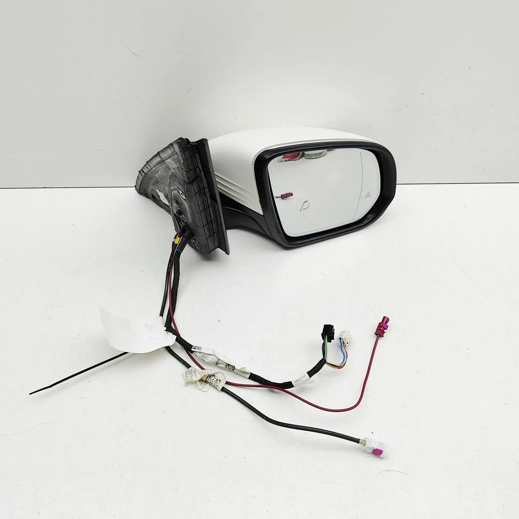 Mercedes-Benz GLE (W167) Right Side Wing Mirror A1678108202 Right Side Wing Mirror MERCEDES-BEN...
