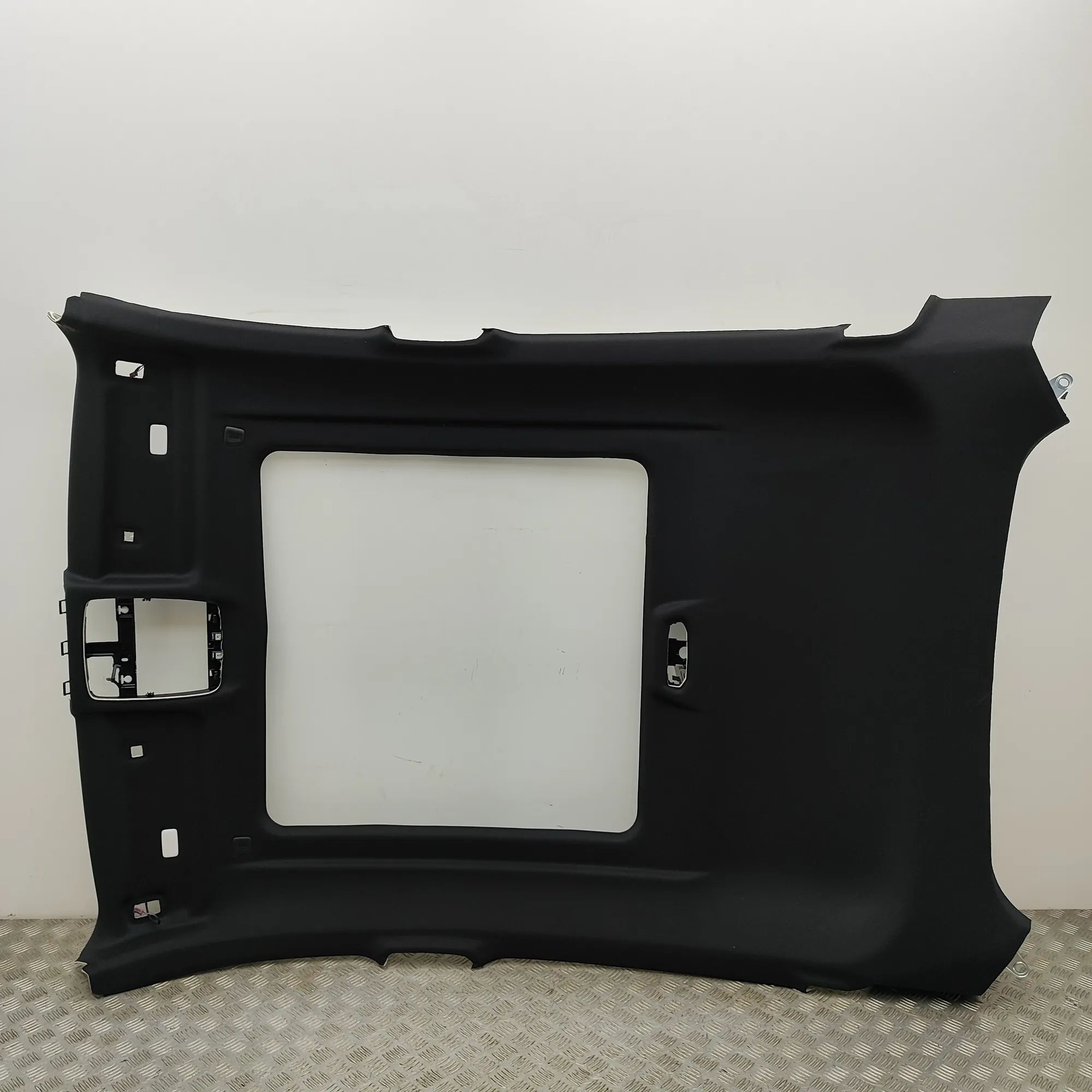 BMW X6 (G06) Roof Headliner 744578617 Roof Headliner BMW X6G06 (2019-...)

...