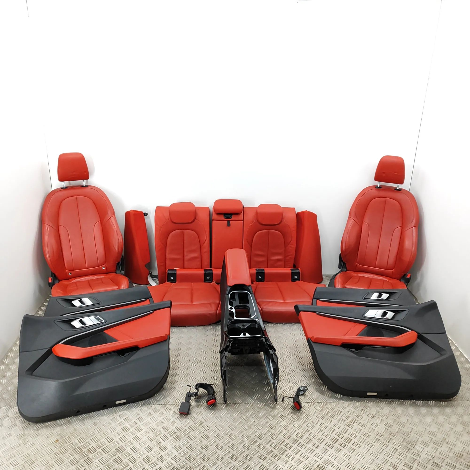 BMW 2 (F22 / F23) Interior Seats W/ Door Cards Kit 9495117, 9495118, F011230, 156231302, 156231301...