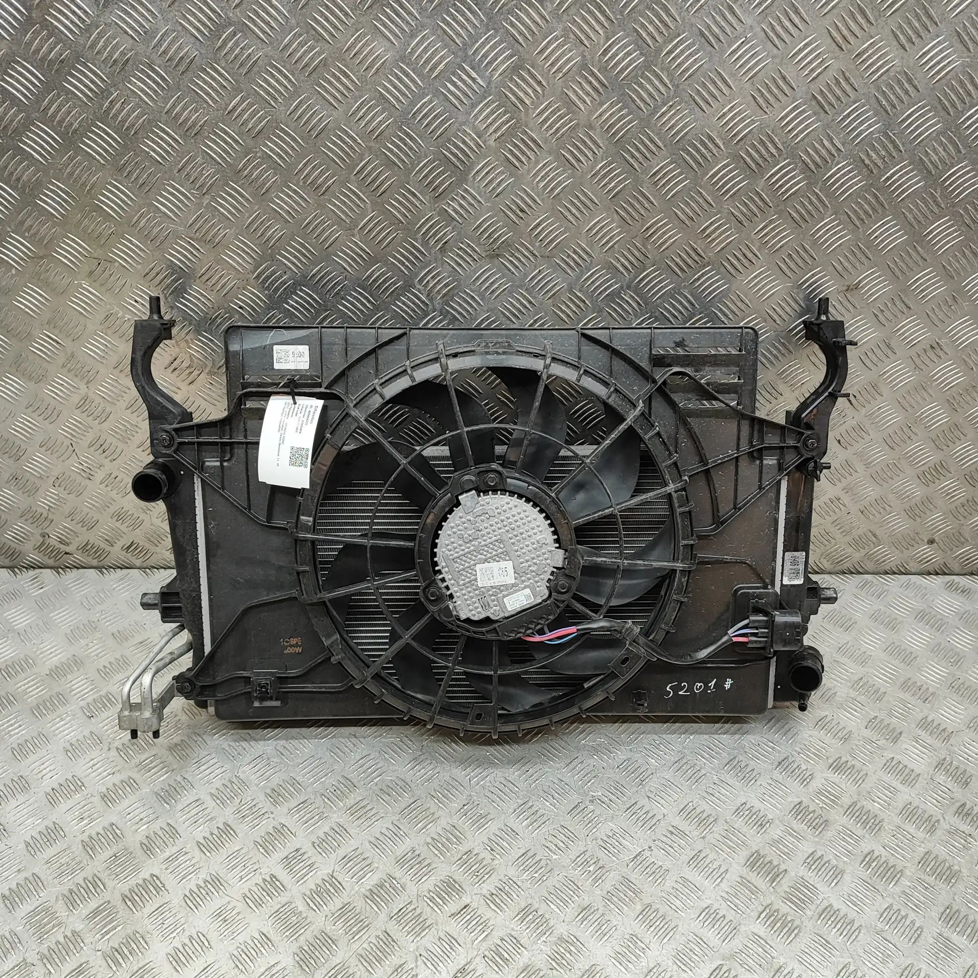 Hyundai Kona Cooling Radiator Pack 25310-J9860, 97606-J9800, 25380-J9800 Cooling R...