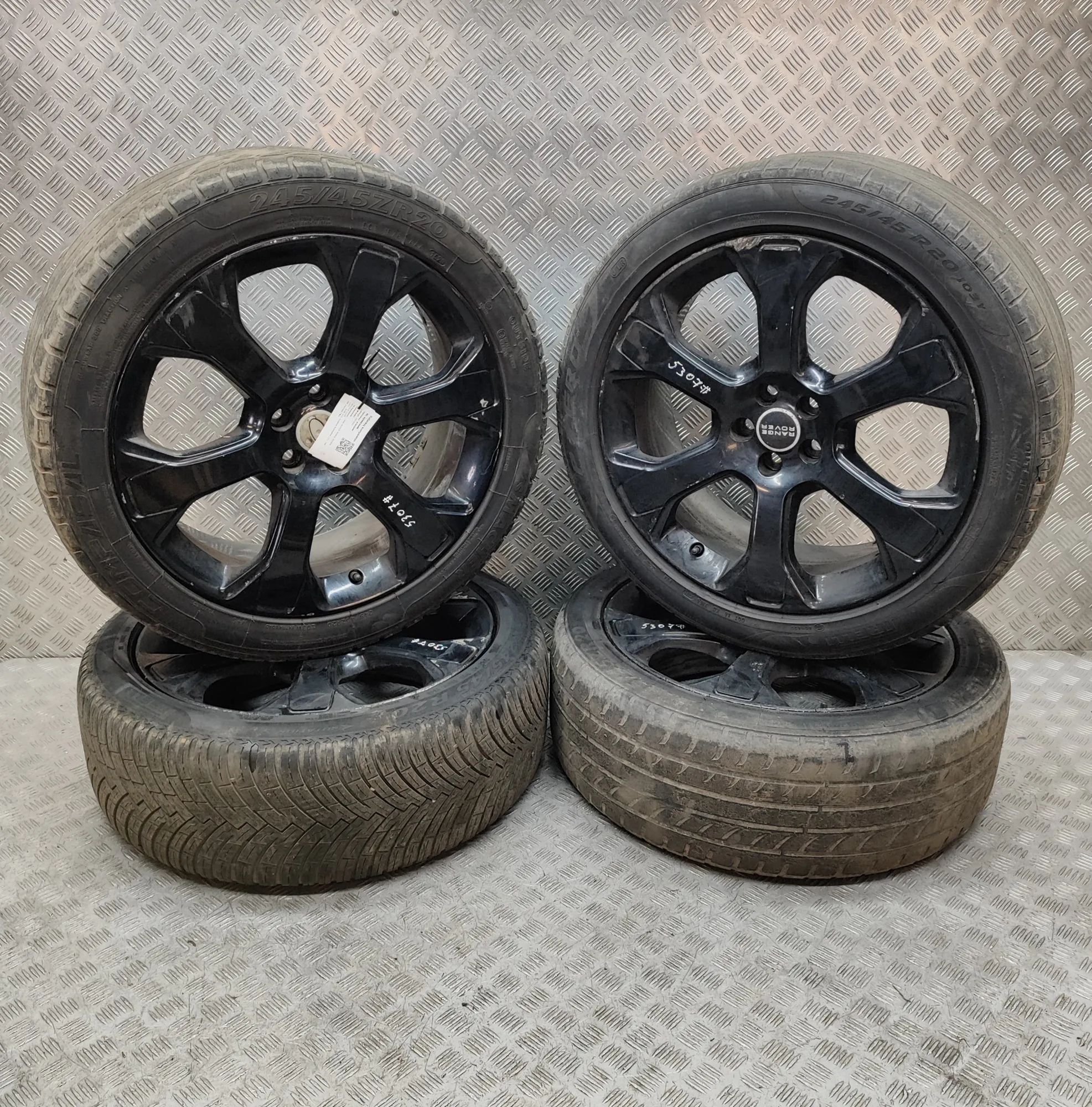 Land Rover Range Rover Evoque Alloy Wheel Set EJ3M-1007-AB Alloy Wheel Set LAND ROVER RANGE R...