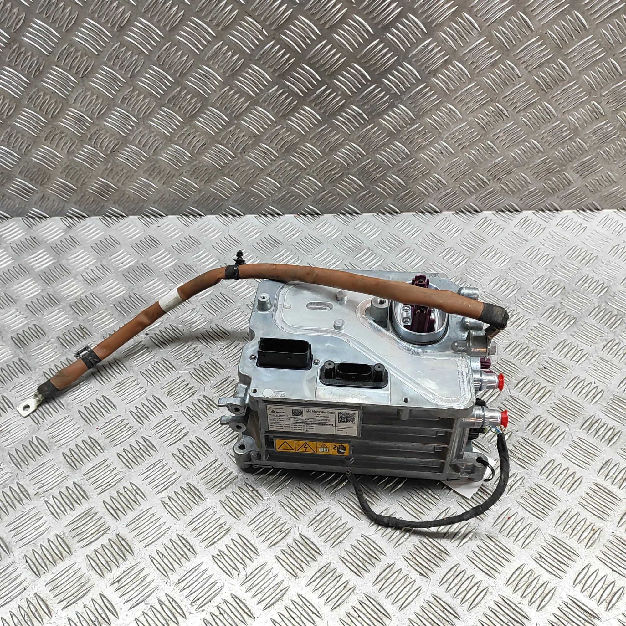 Mercedes-Benz EQS (V297 / X296) Invertteri A0009013820, A0009029482, A0005400414, A0009002...