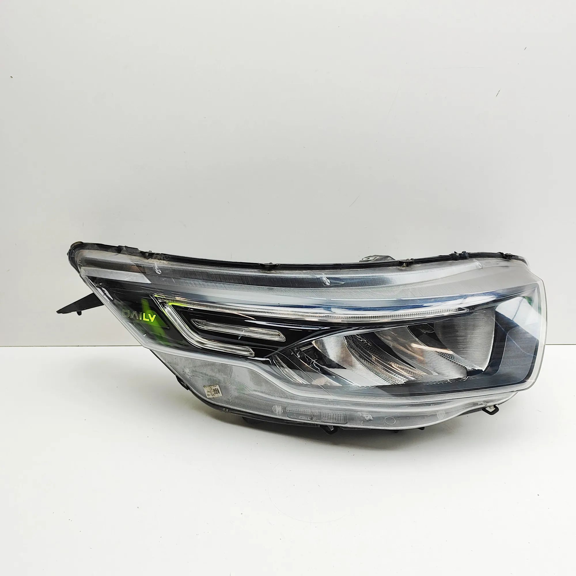Iveco Daily Front Right Headlight 05802711814, 5802711814 Front Right Headlight I...