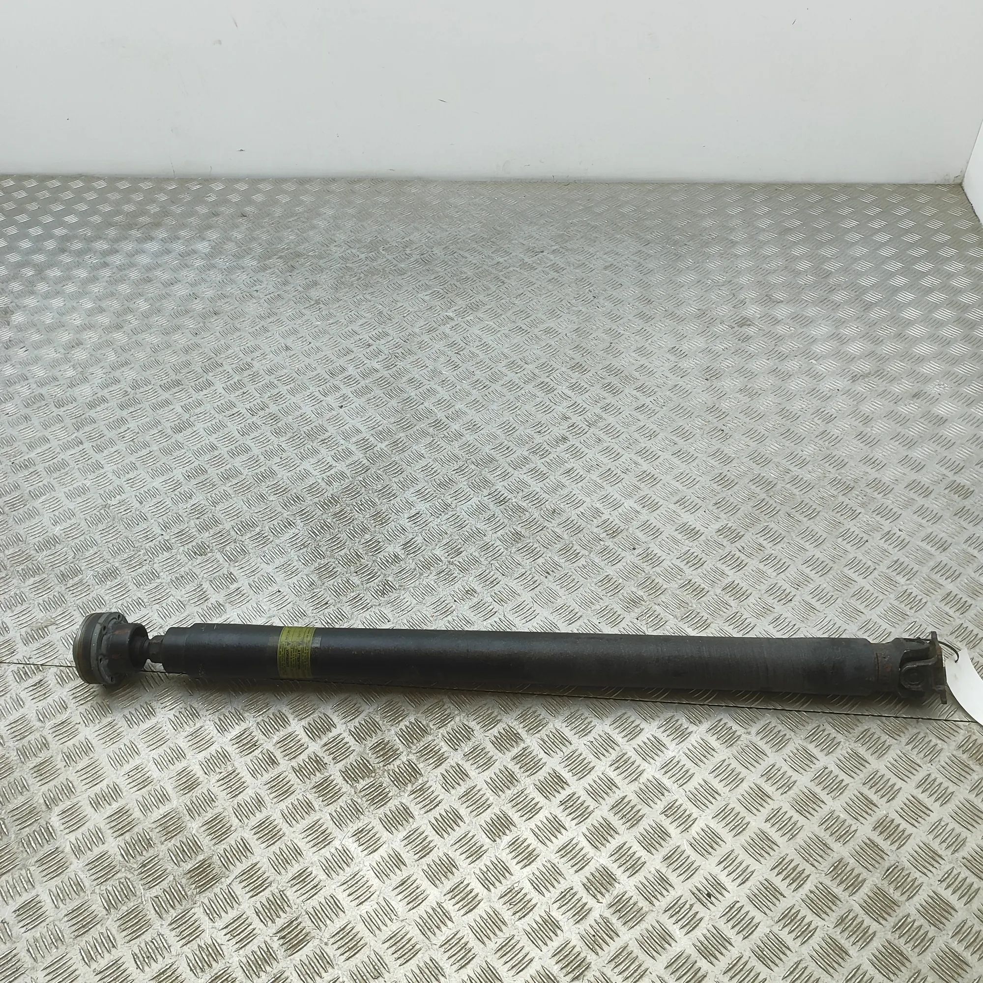 Nissan GT-R Propshaft Cardan C7300-KB50A Propshaft Cardan NISSAN GT-R (R35) ...