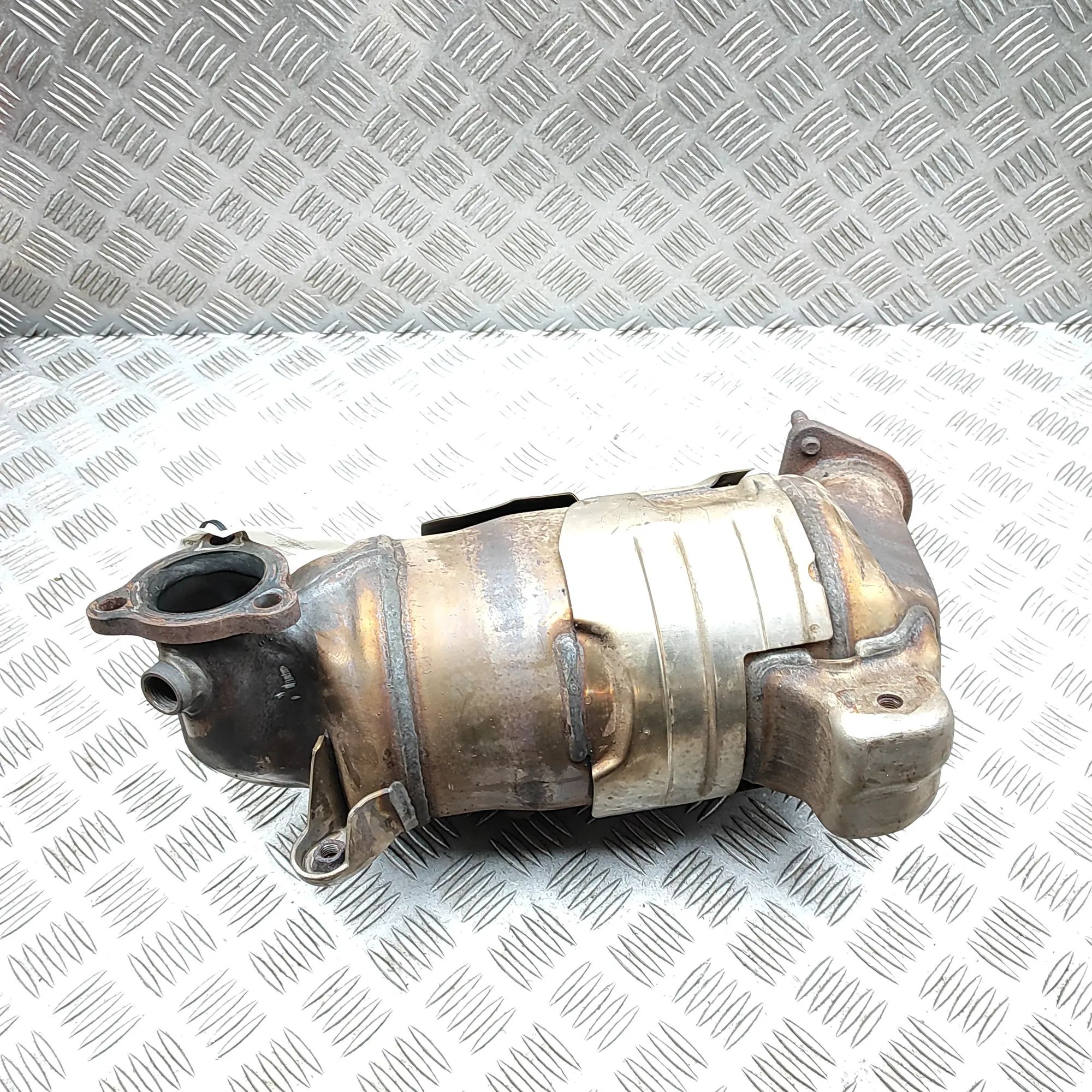 Hyundai Santa Fe Catalyst Converter CFCM01, 28990-2F060 Catalyst Converter HYUNDAI ...