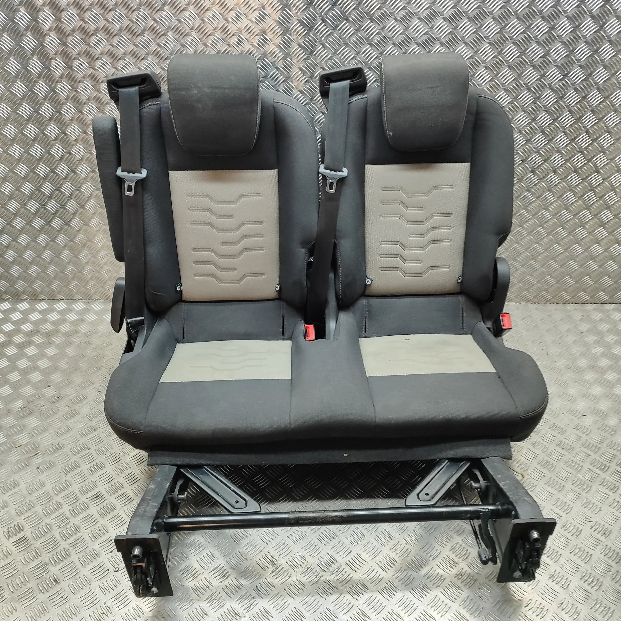 Ford Transit Connect / Tourneo Connect Takapenkki BK21-64810-FD Rear Seat FORD TOURNEO (CUSTOM Mi...