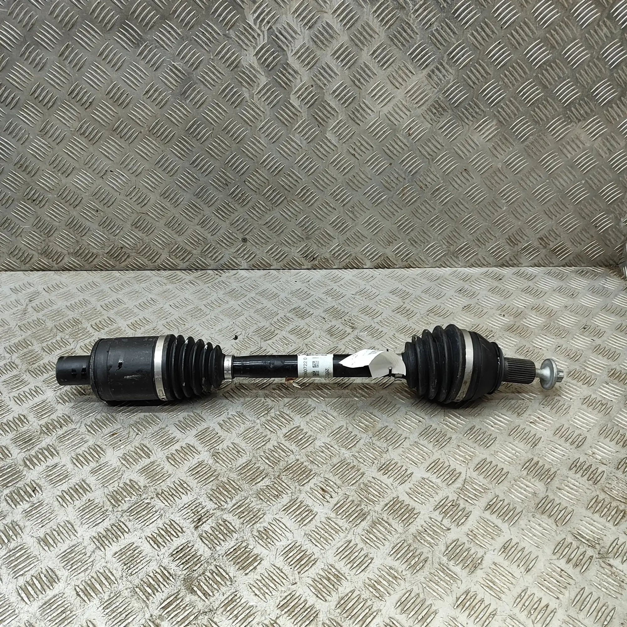 Mercedes-Benz EQE (V295 / X294) Front Left Driveshaft A2953306100 Front Left Driveshaft MERCEDES-BENZ...