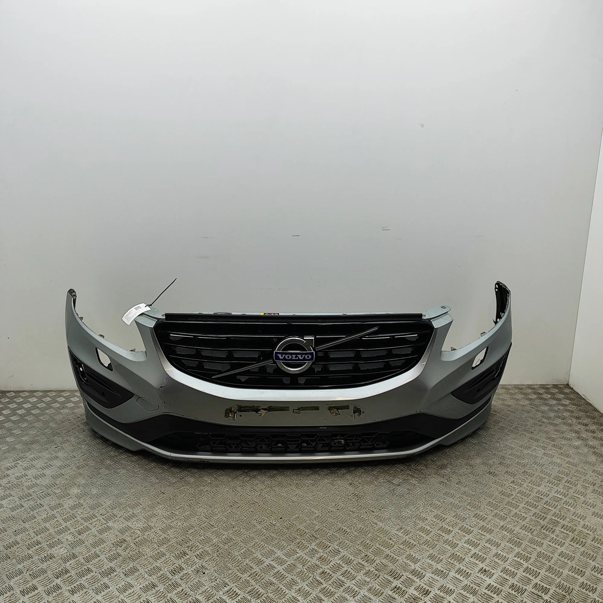 Volvo XC60 front bumper 31323760, 39826561 Front Bumper VOLVO XC60 (200...