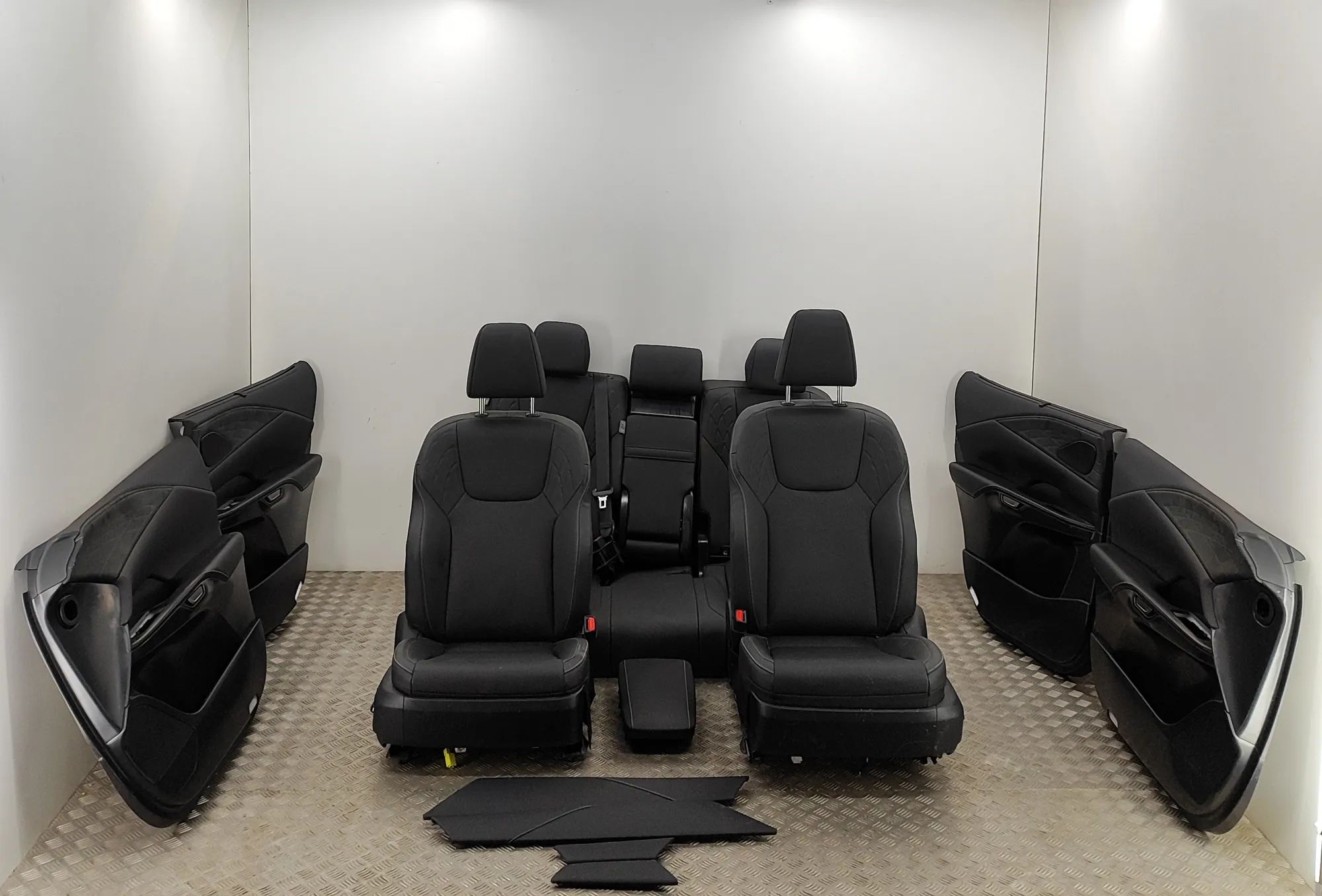 Lexus RX Interior Seats W/ Door Cards Kit 67603-X1M03, 74296-X1M01, 67604-X1M03, 74293-X1...