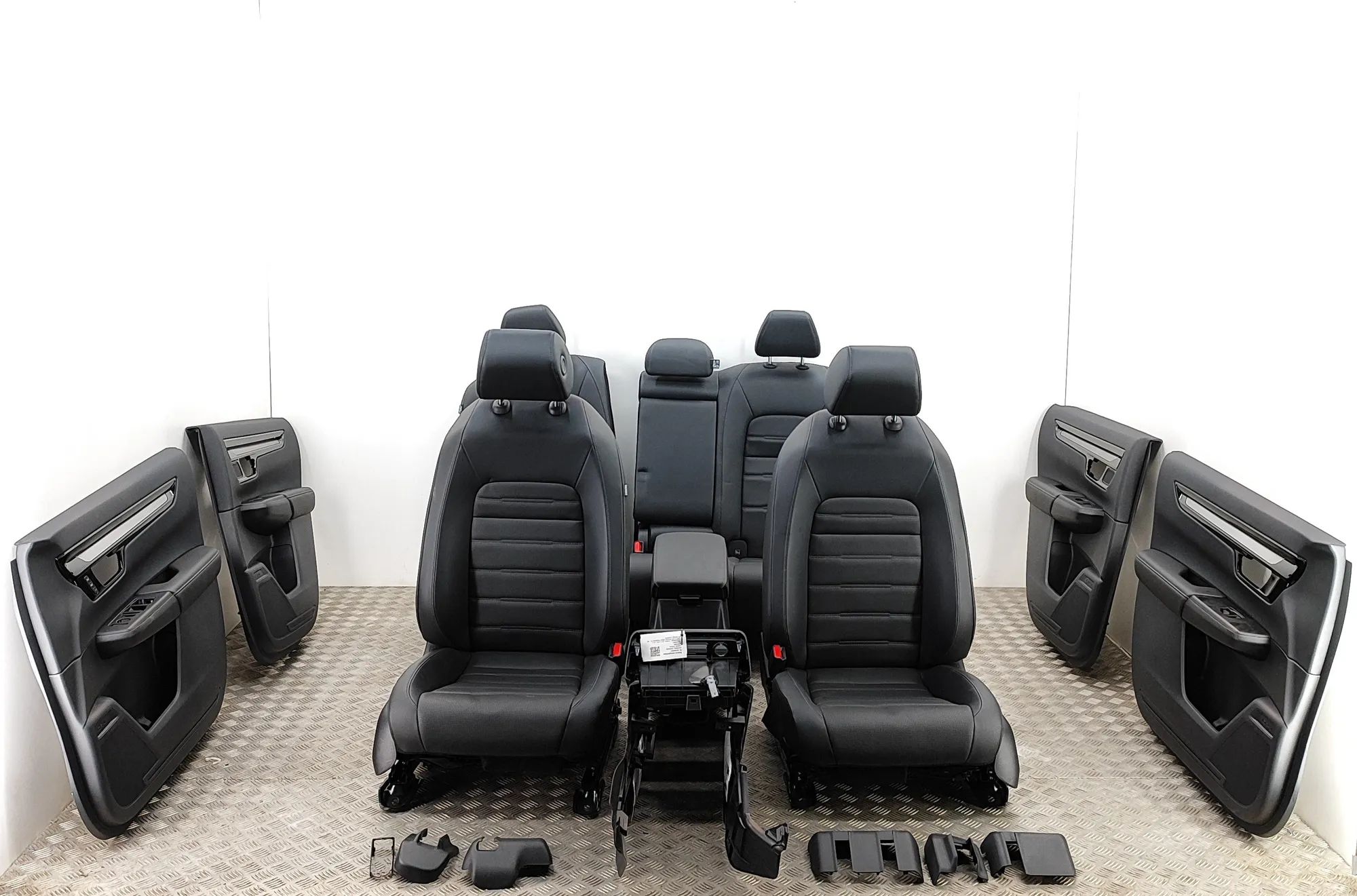 Honda CR-V Interior Seats W/ Door Cards Kit 81532-3E7-E81, 82532-3E7-G51, 81137-3E7-E81 Int...
