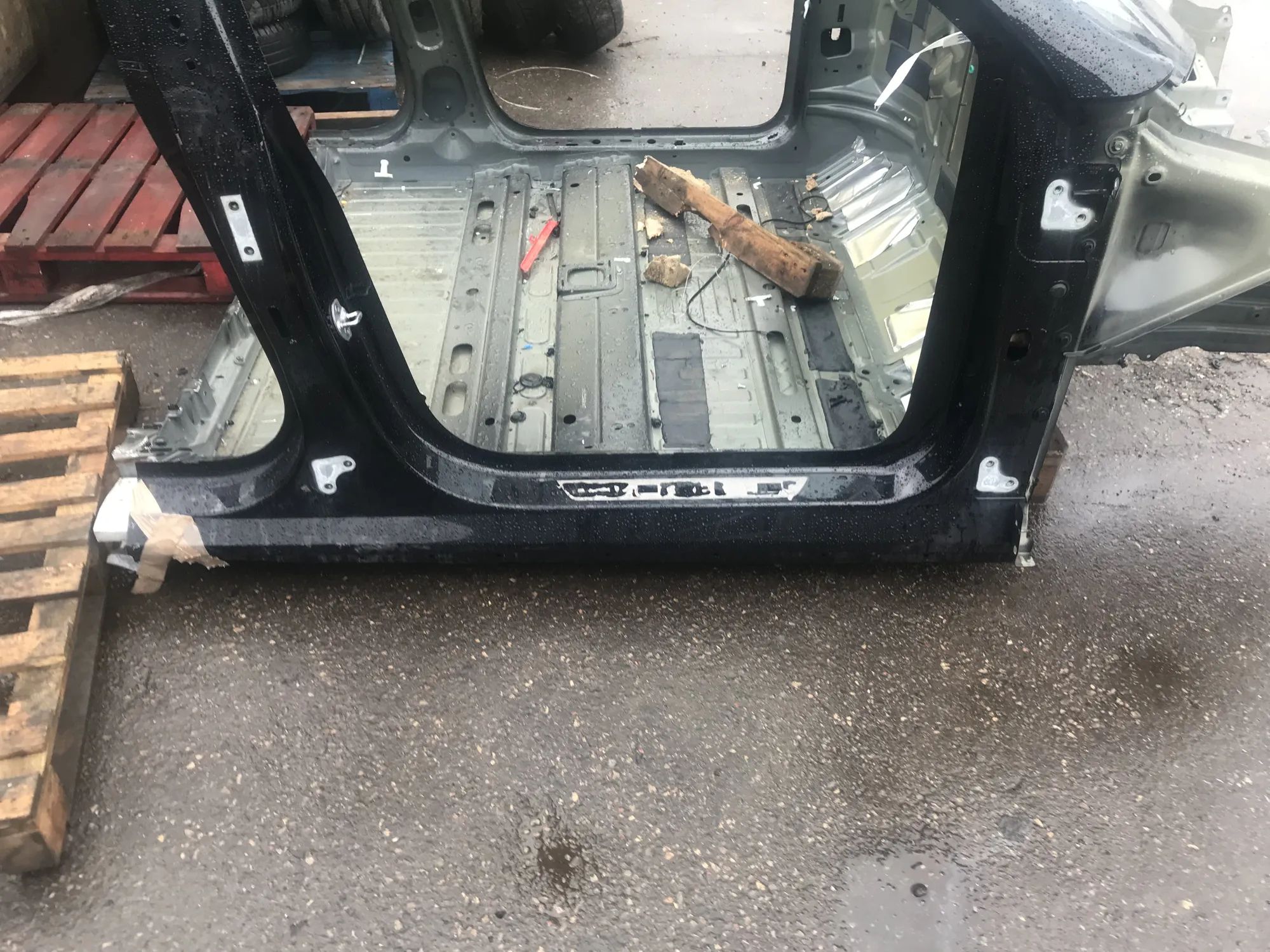 Tesla Model Y Right Side Sideskirt Right Side Sideskirt TESLA MODEL Y (2019-...)

...