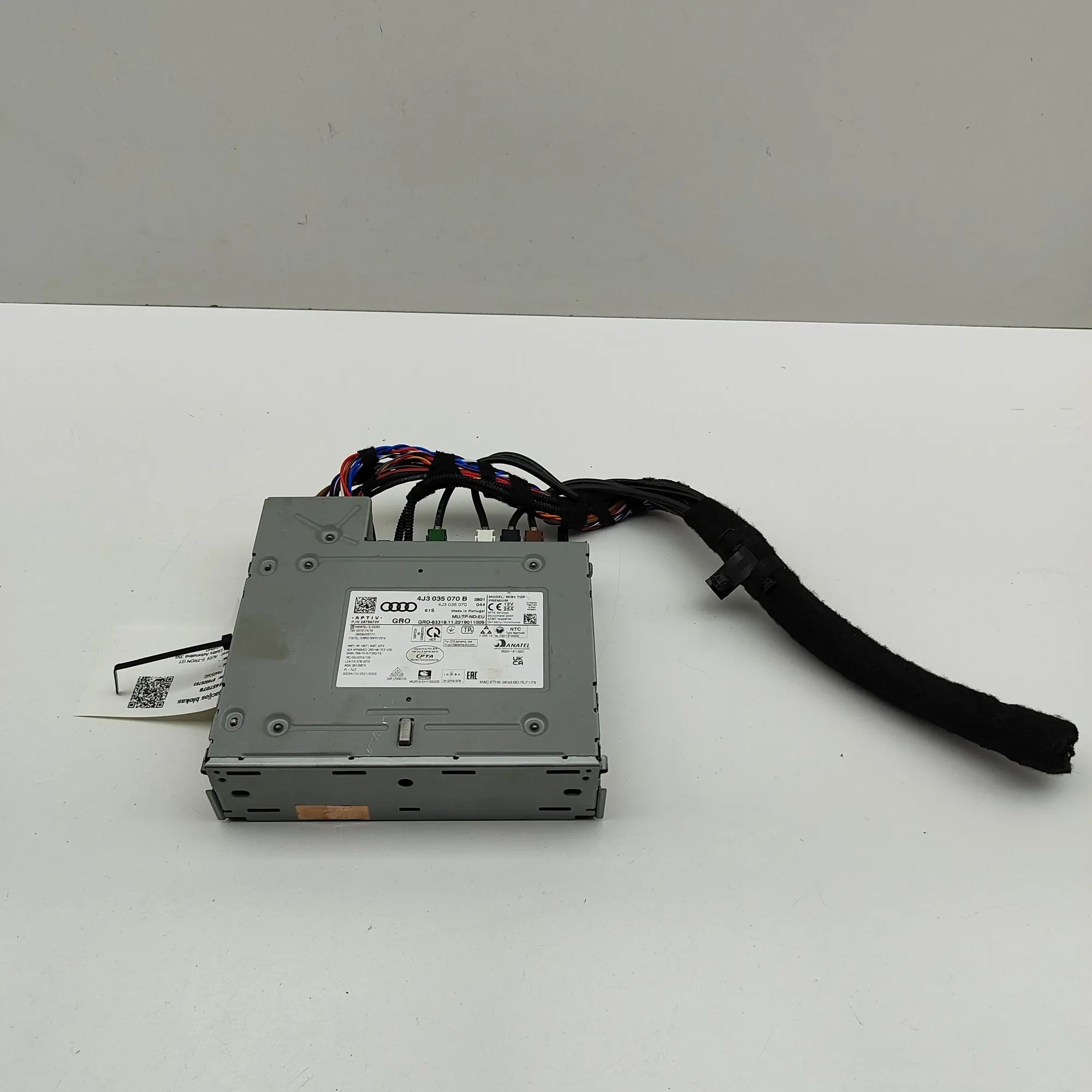 Audi e-tron GT (FW) Music Navi CD Radio Player Head Unit 4J3035070, 4J3035070B Music Navi CD Radio Playe...