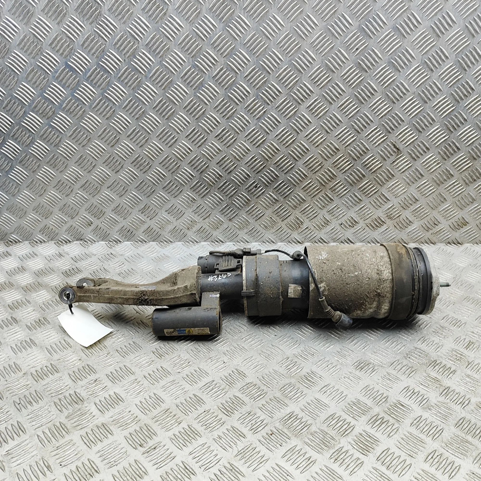Tesla Model S Front Left Air Shock Absorber 1066361-00-D Front Left Air Shock Absorber TESL...