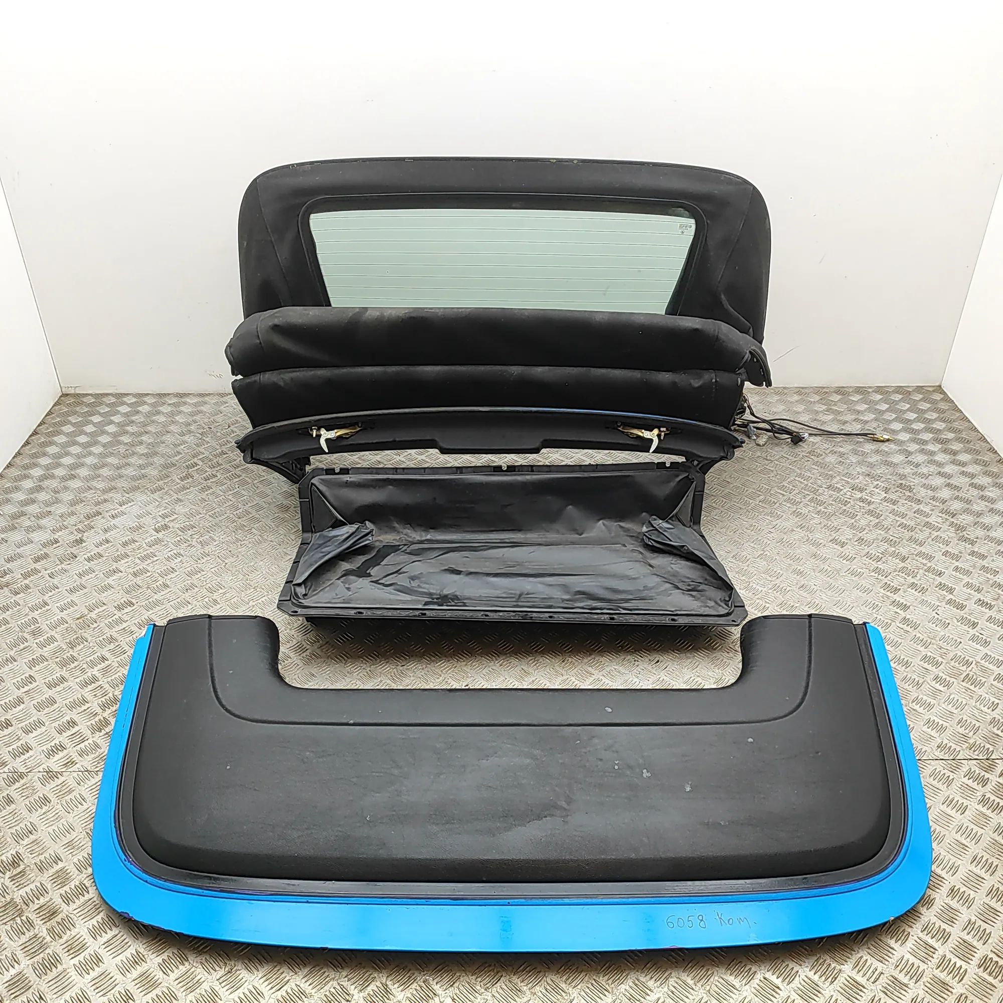 BMW 3 (E46) Roof Folding Mechanism 7025595, 8227297, 7146359 Roof Folding Mechanis...